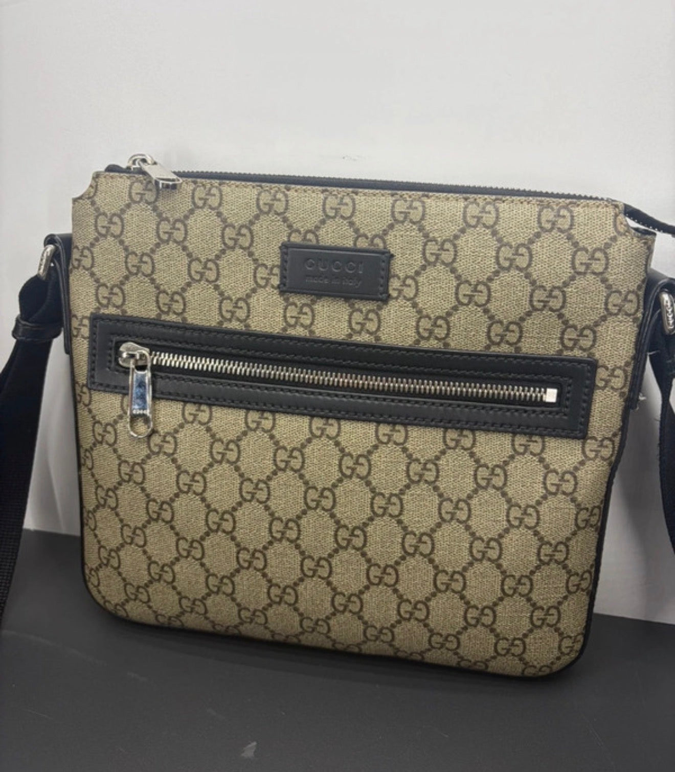 Gucci da uomo in tessuto GG Supreme.