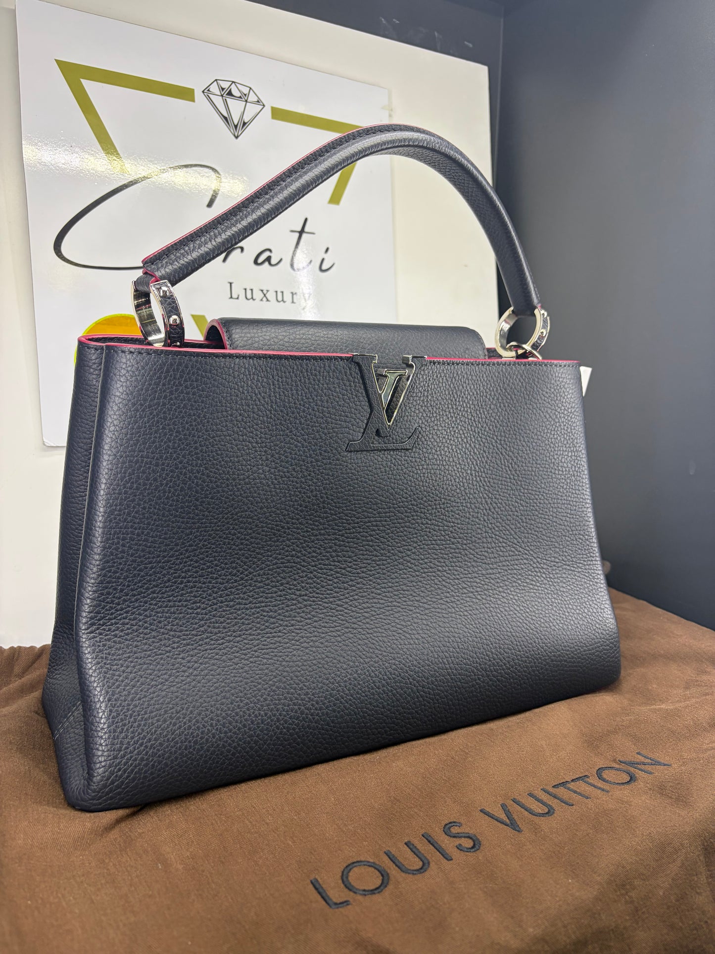 Louis Vuitton Capucines MM