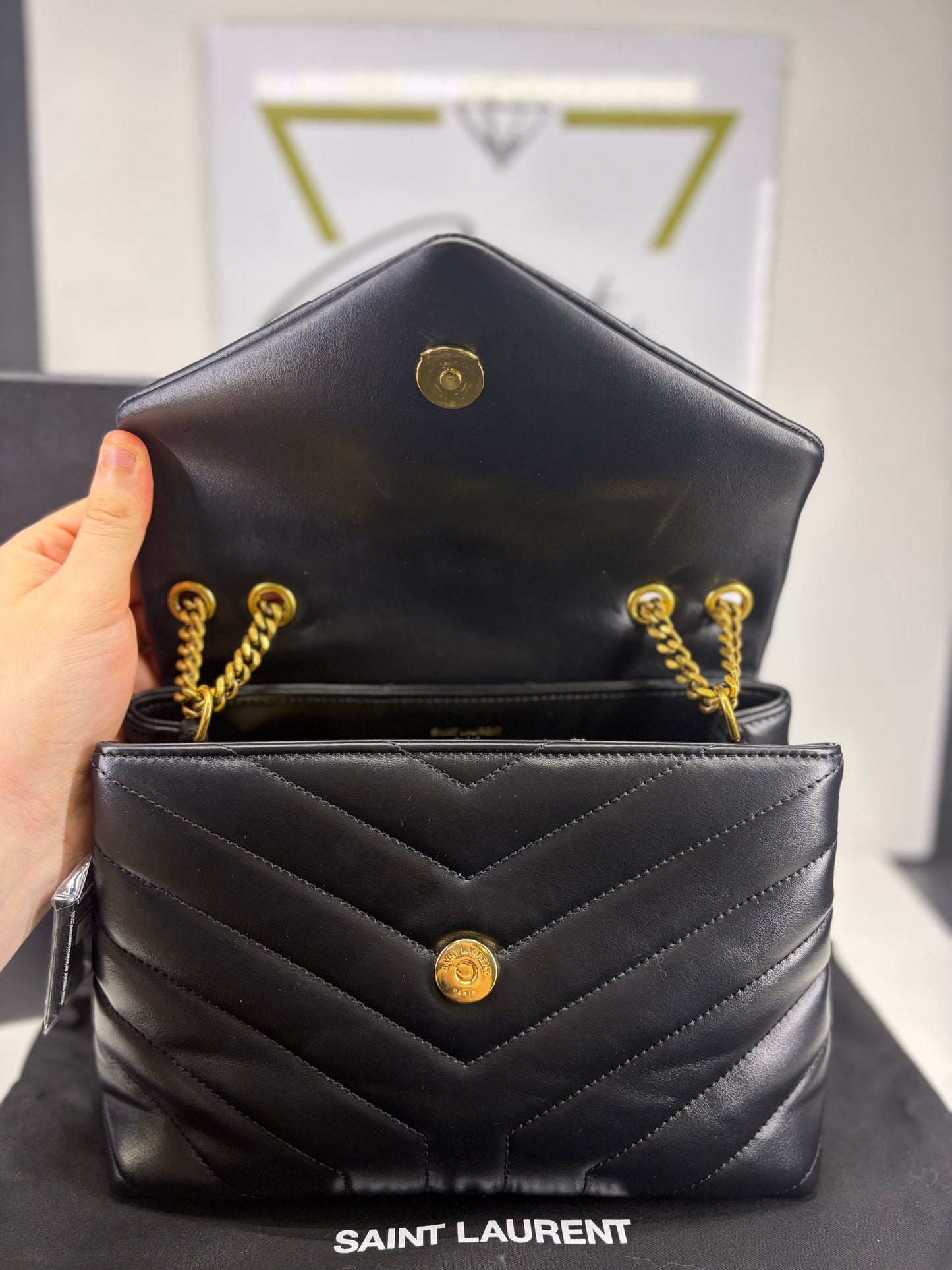 Saint Laurent Loulou Media