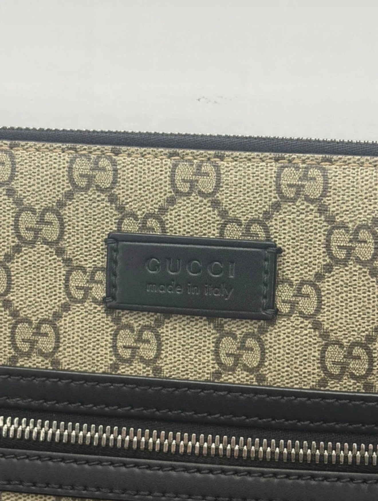 Gucci da uomo in tessuto GG Supreme.