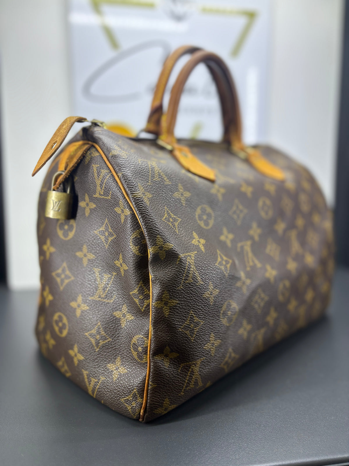 Louis Vuitton Speedy 30