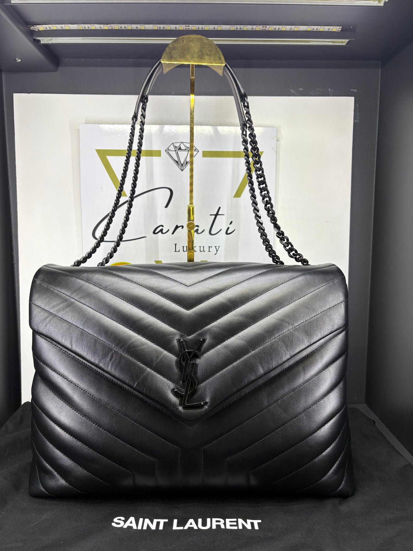 Borsa Loulou di Saint Laurent