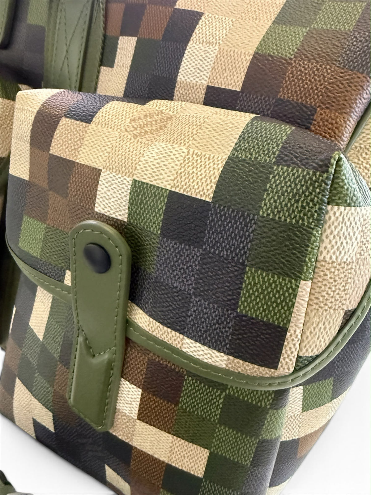 Louis Vuitton Trail Keepall 55