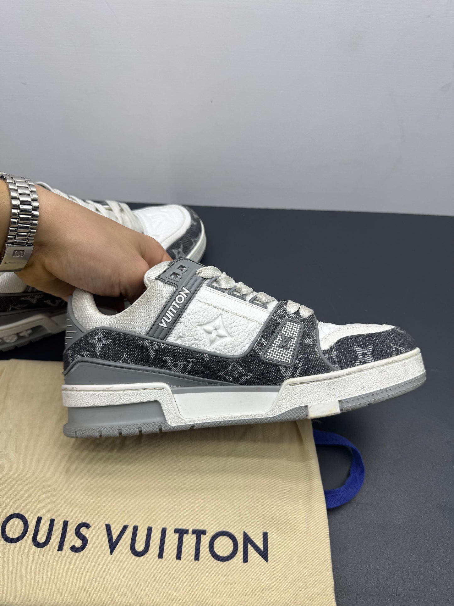 Louis Vuitton trainer grigie numero 37