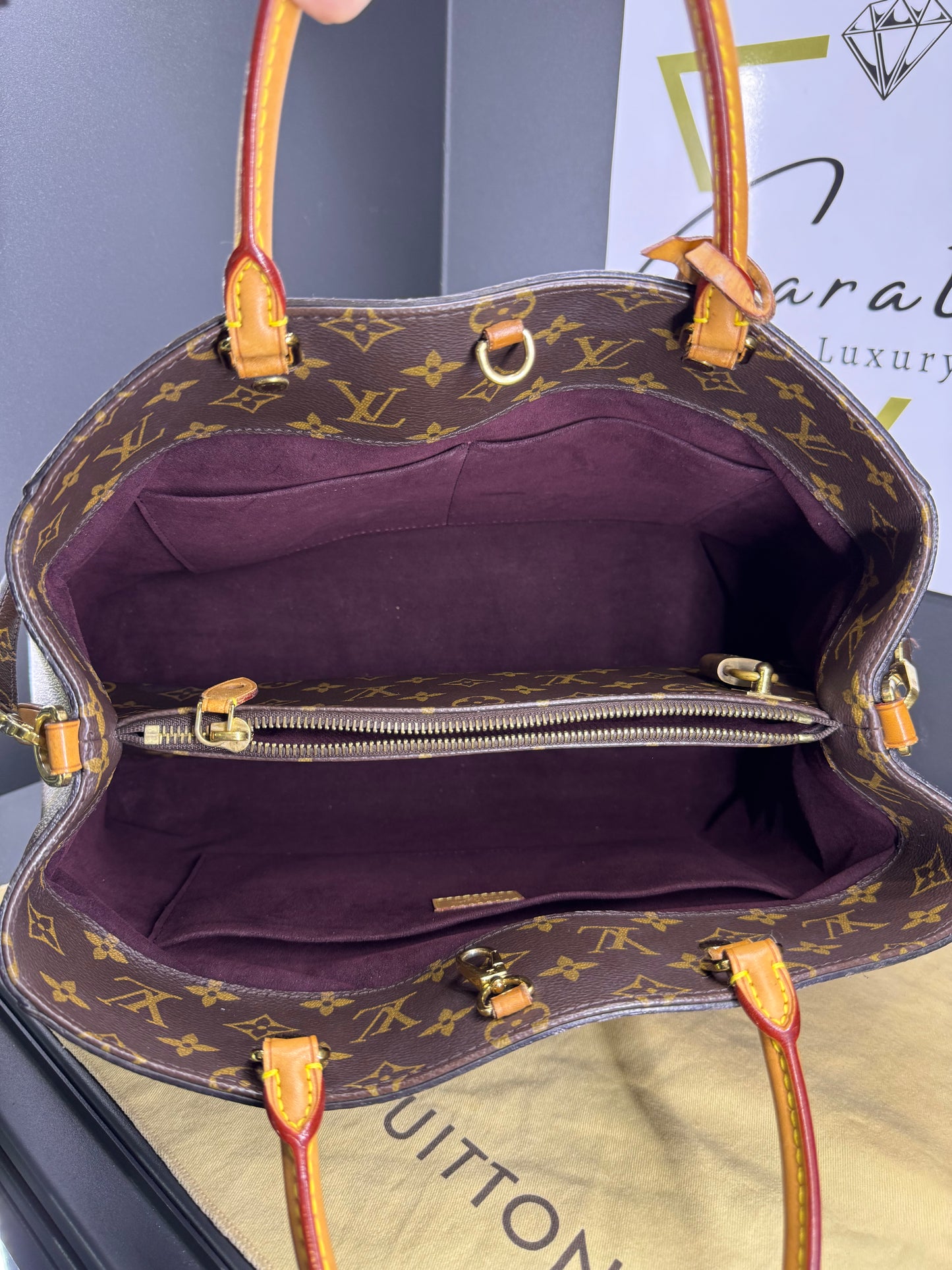 Borsa a mano Louis Vuitton Montaigne MM Monogram