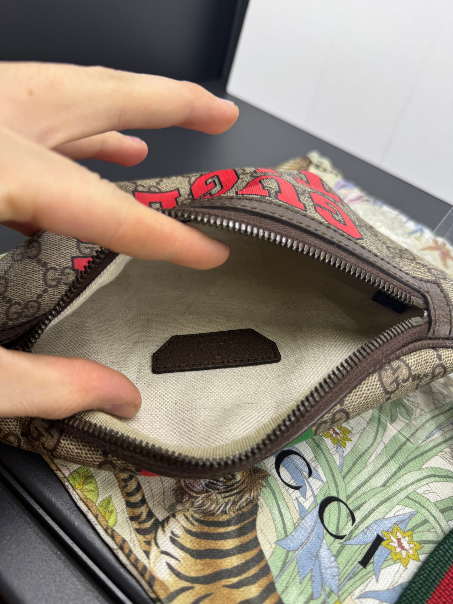 Gucci marsupio Tiger
