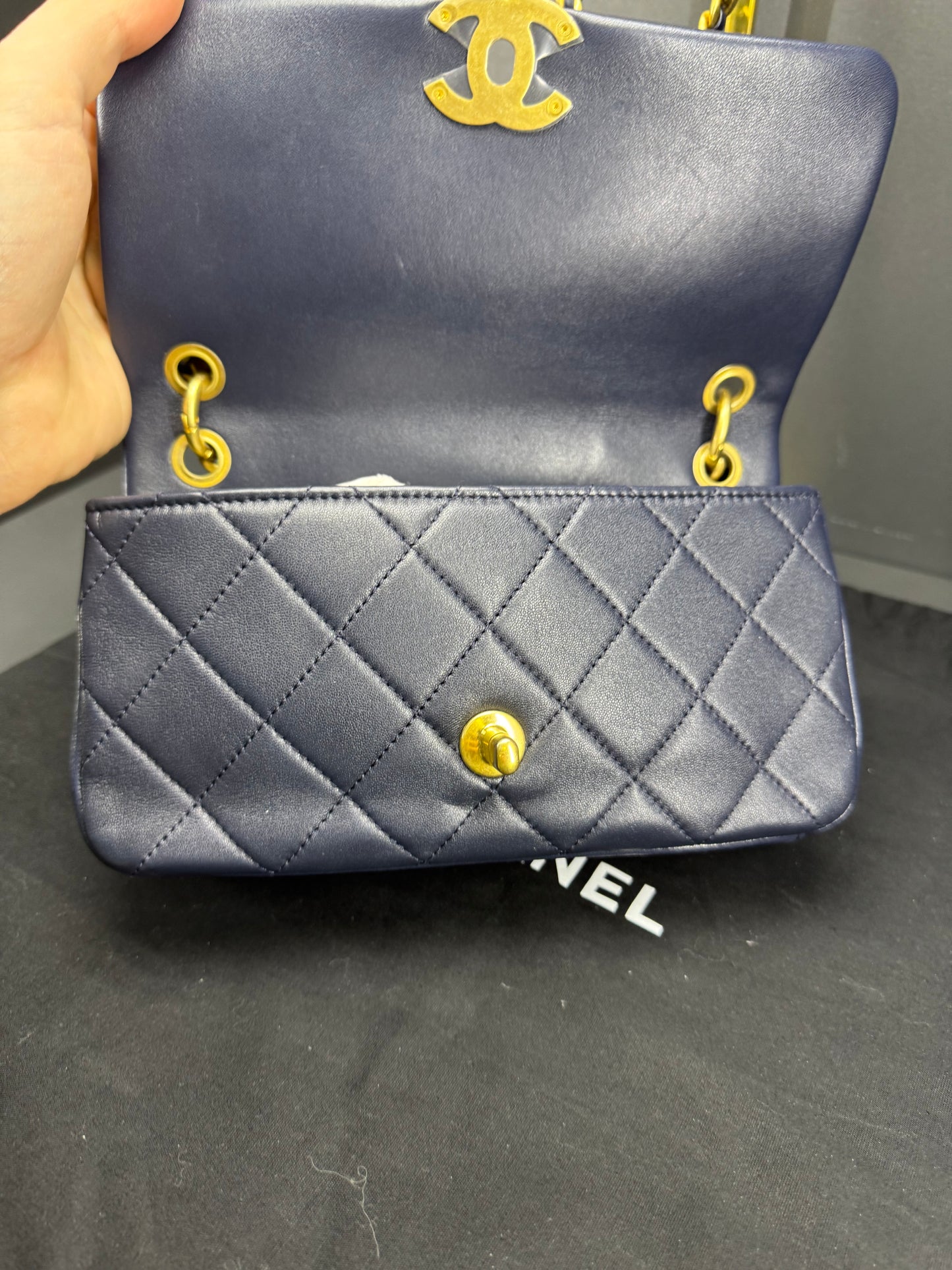 Chanel 2.55 blu