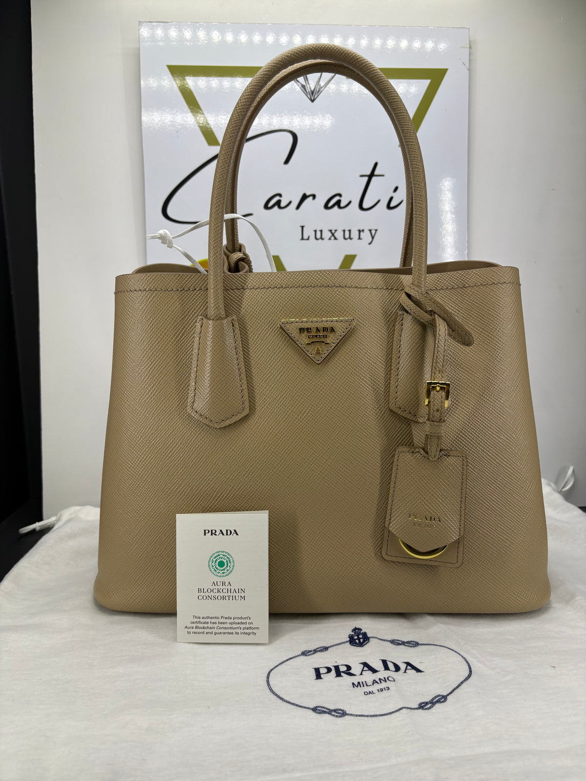 Prada Double a mano