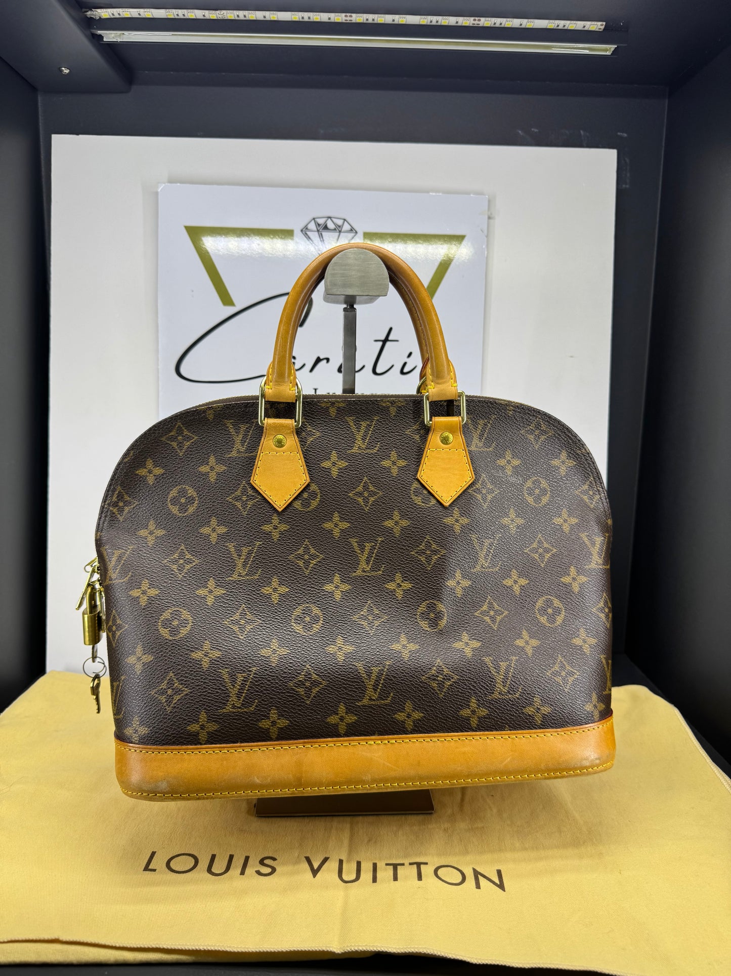 Louis Vuitton alma pm Monogram