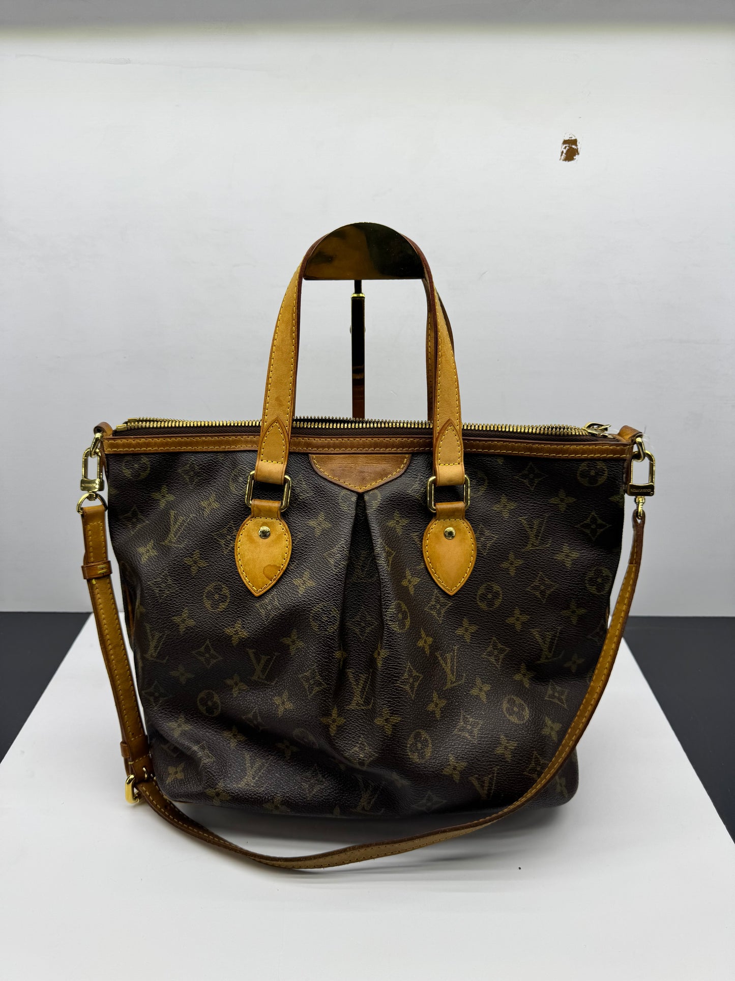 Louis Vuitton Palermo