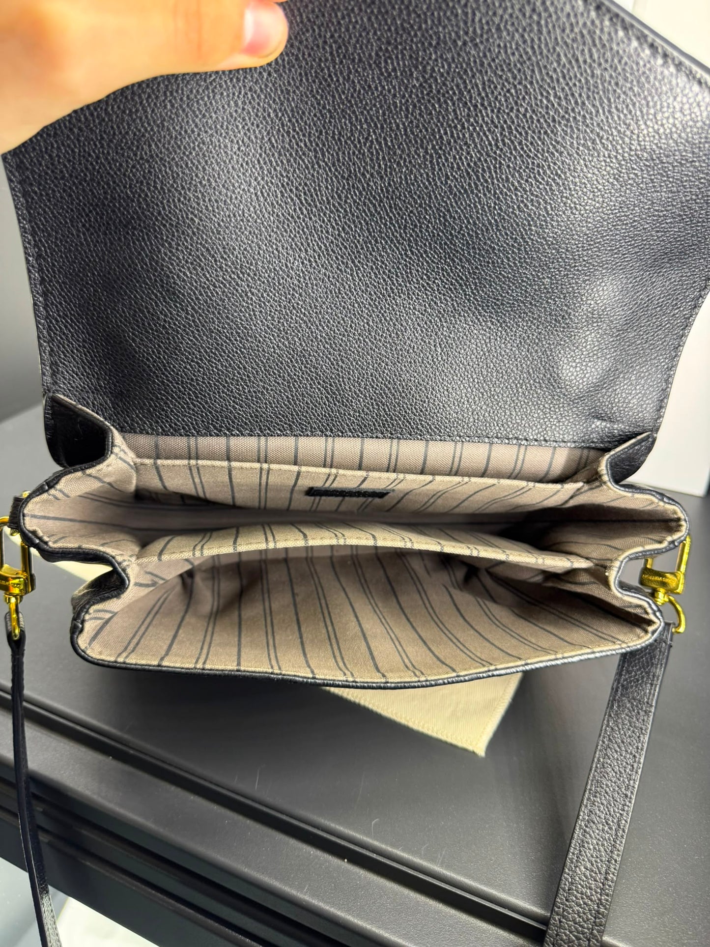 Louis Vuitton Pochette Métis,