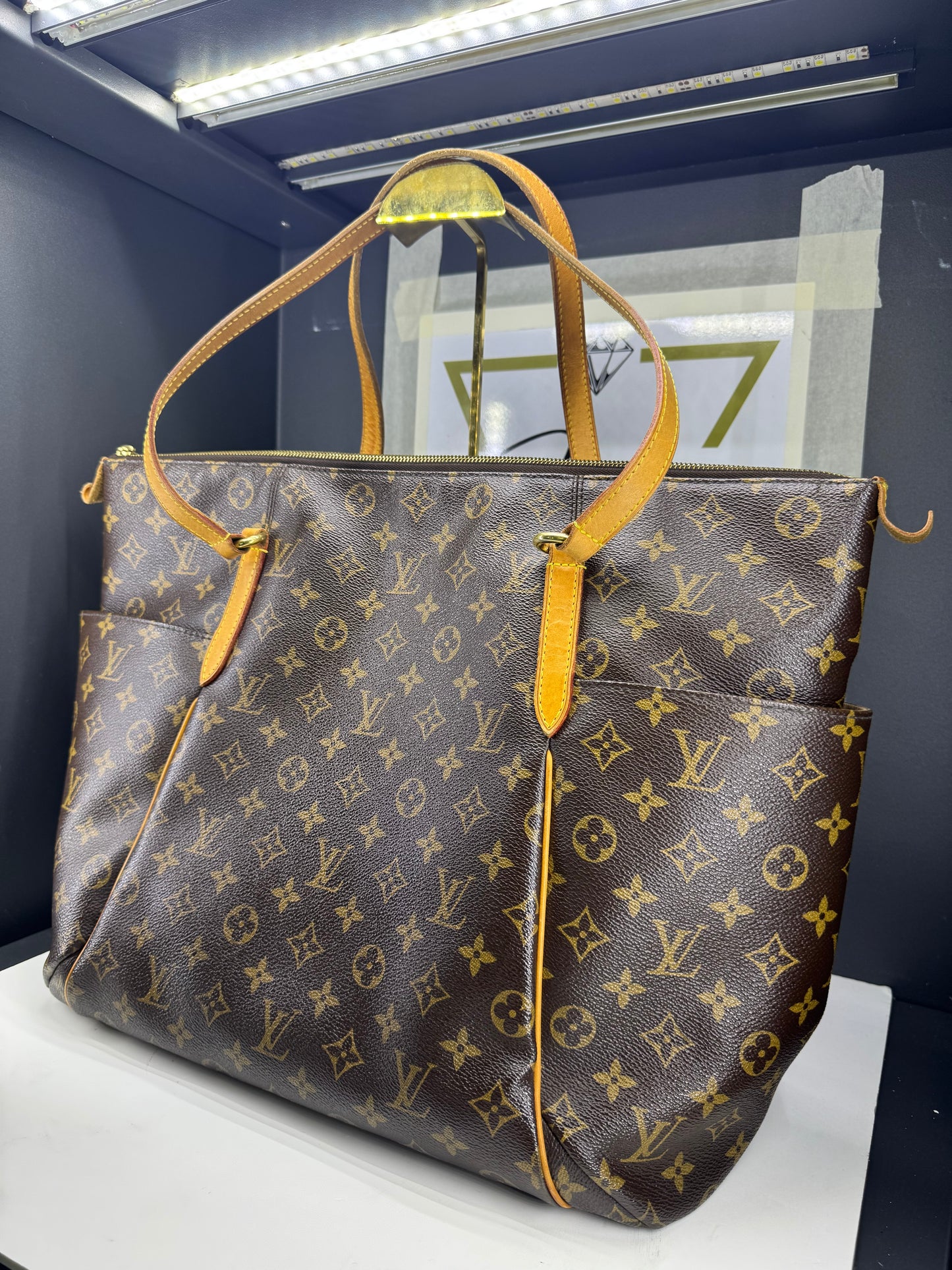 Louis Vuitton totally GM