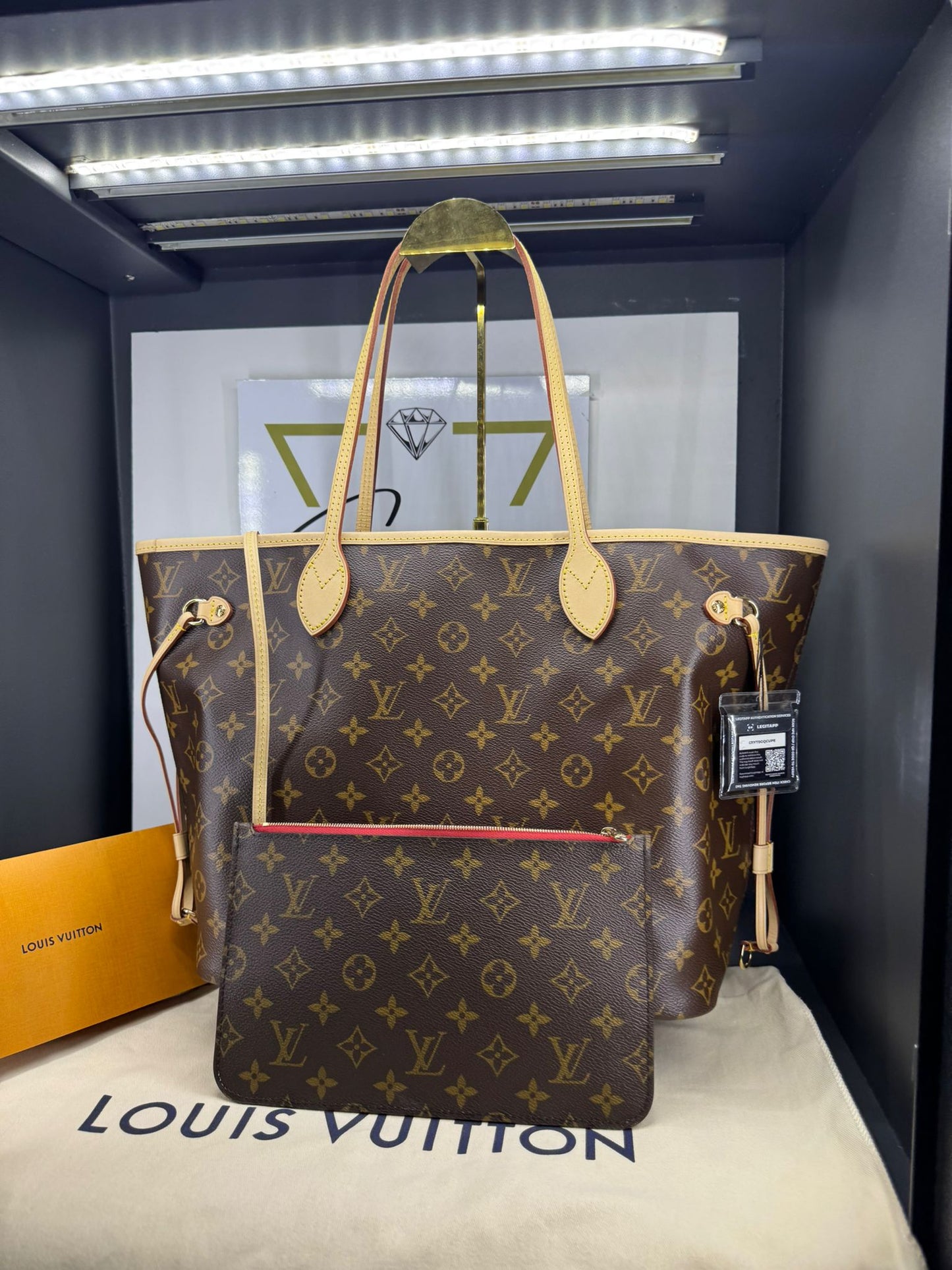Louis Vuitton Neverfull