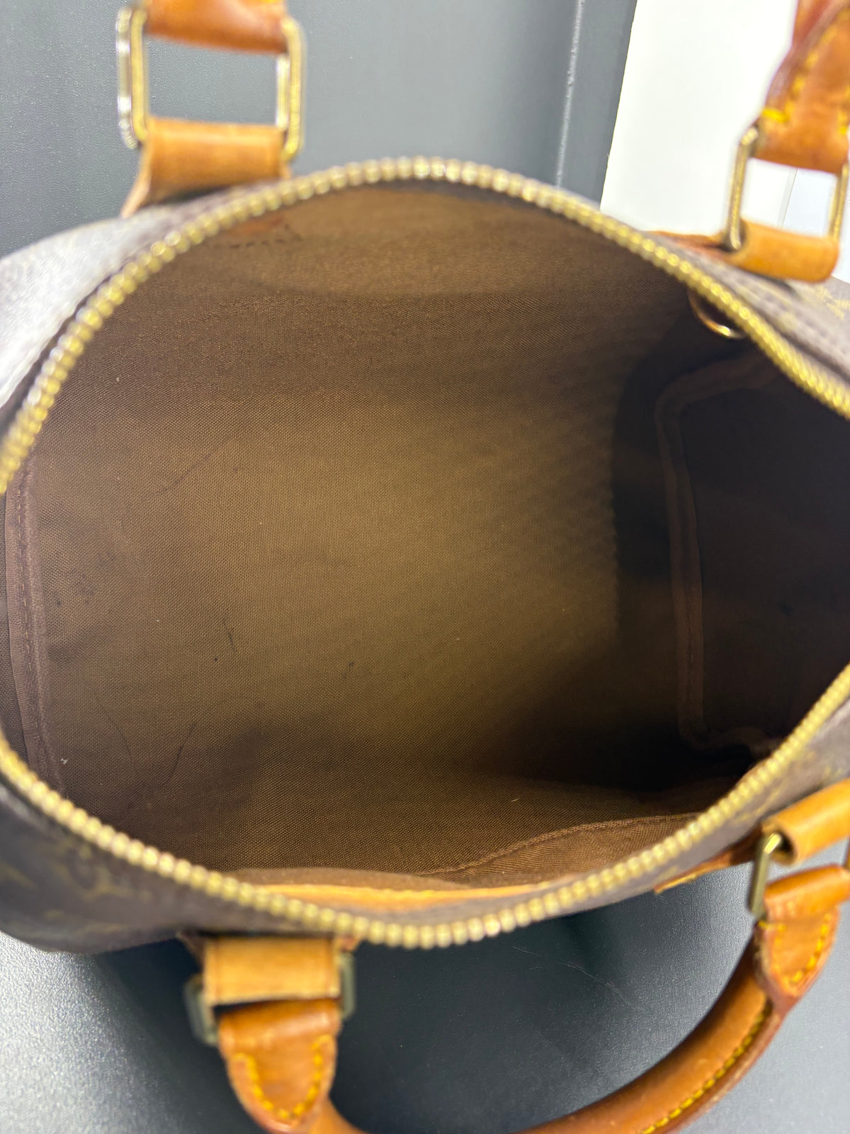 Louis Vuitton Speedy 25