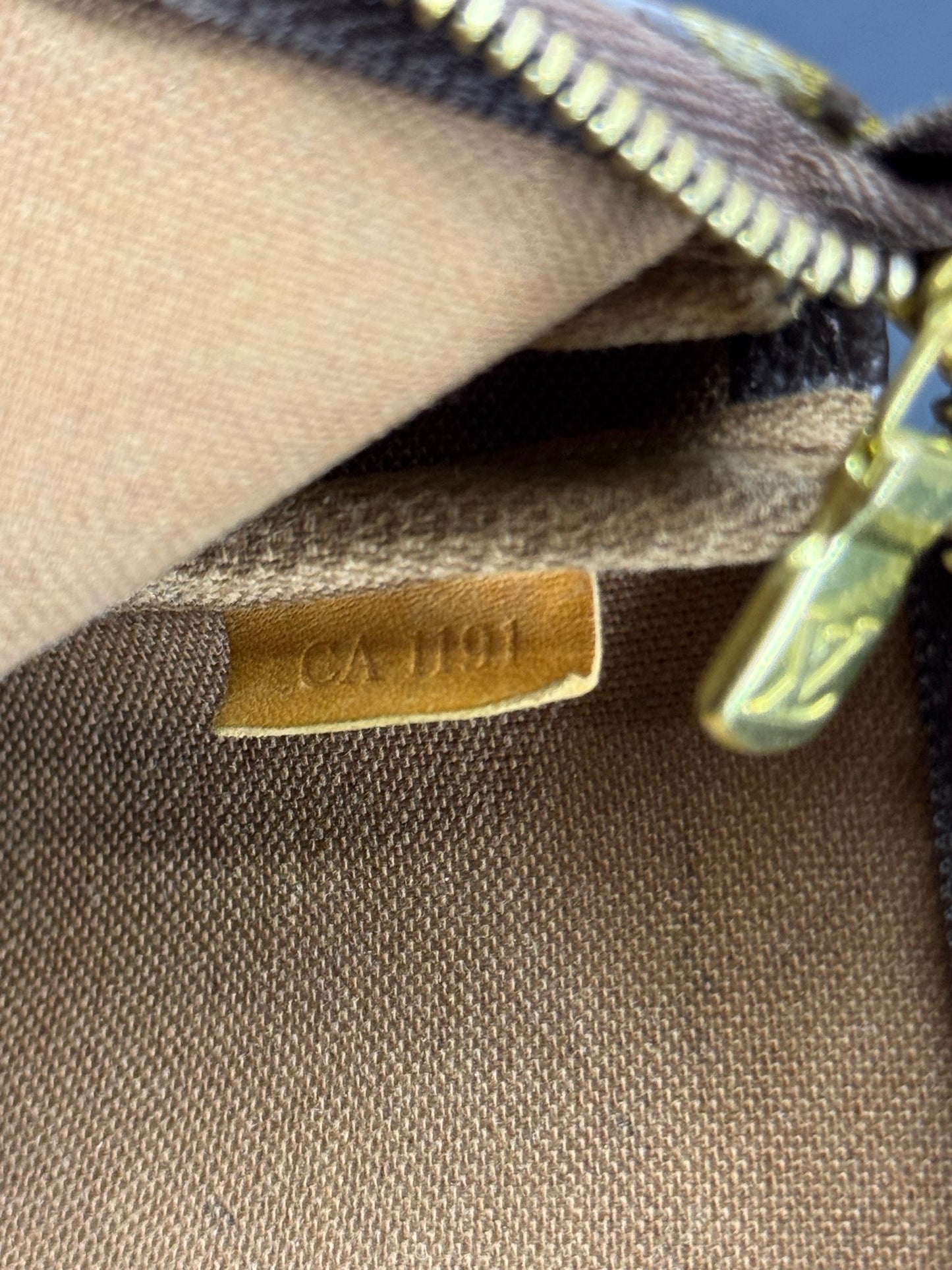 Louis Vuitton Pochette Accessoires
