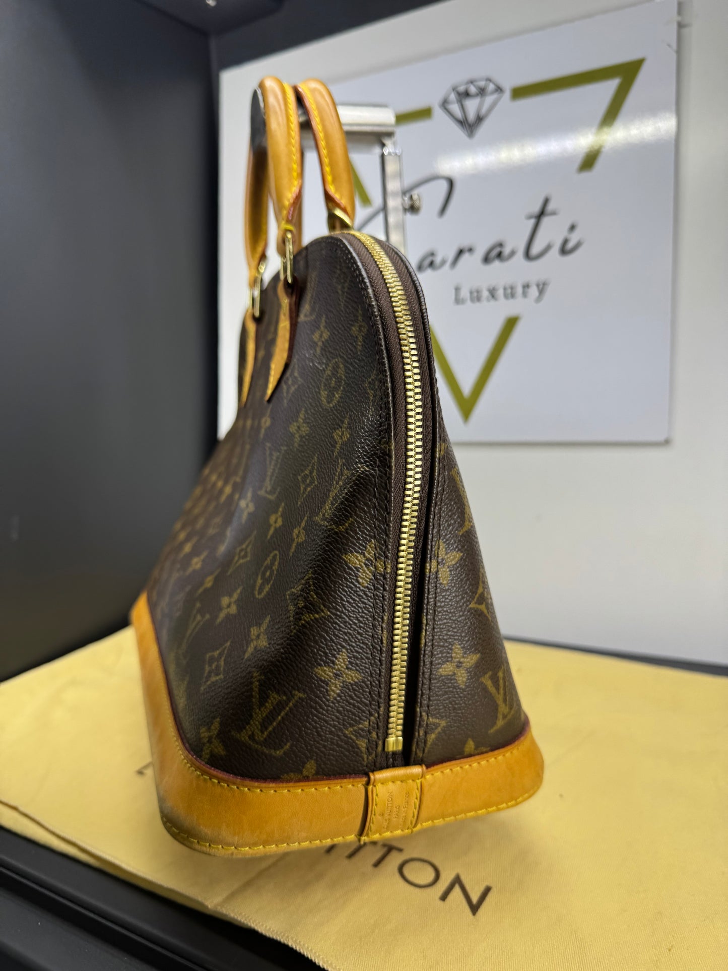 Louis Vuitton alma pm Monogram