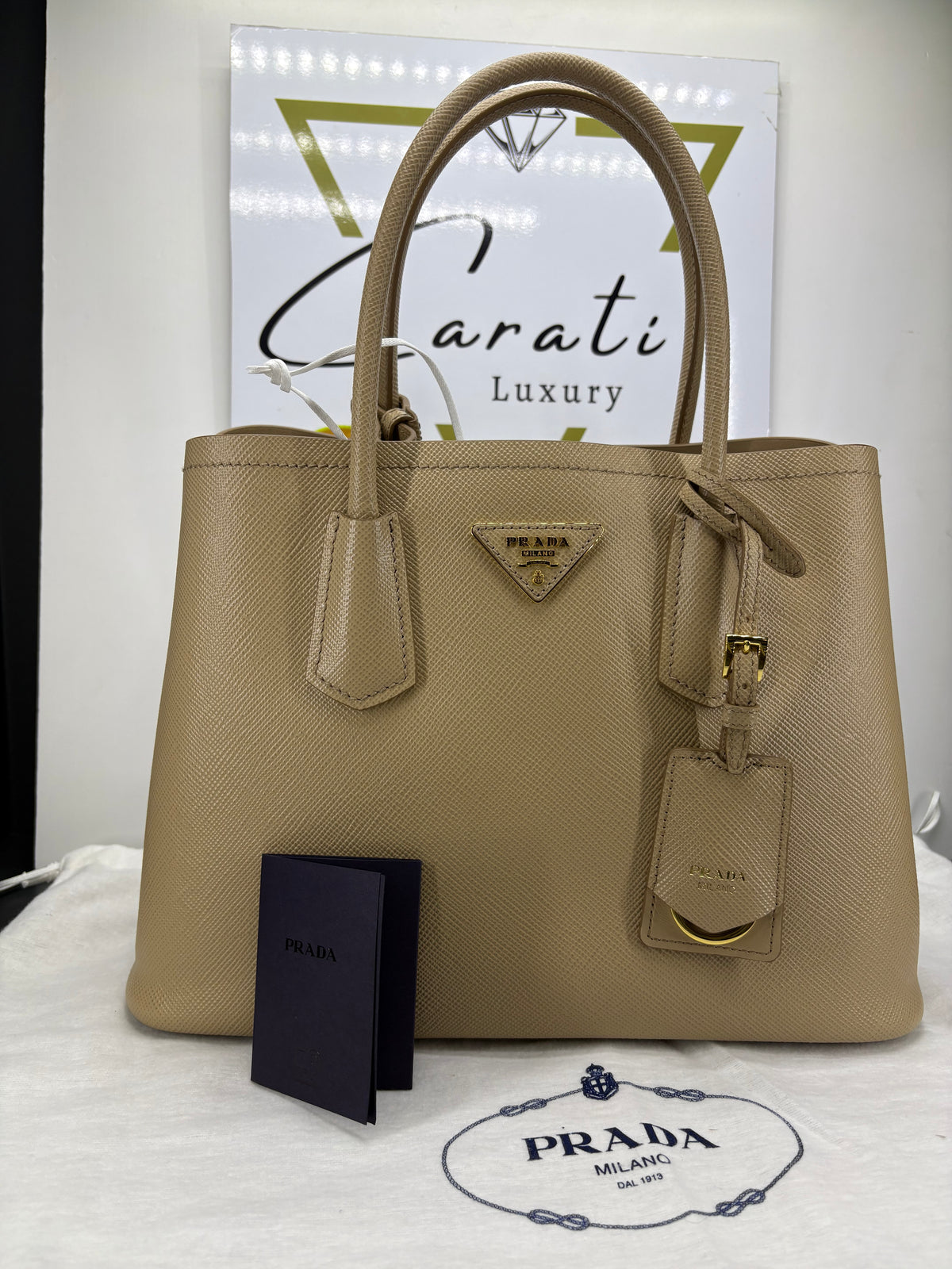Prada Double a mano
