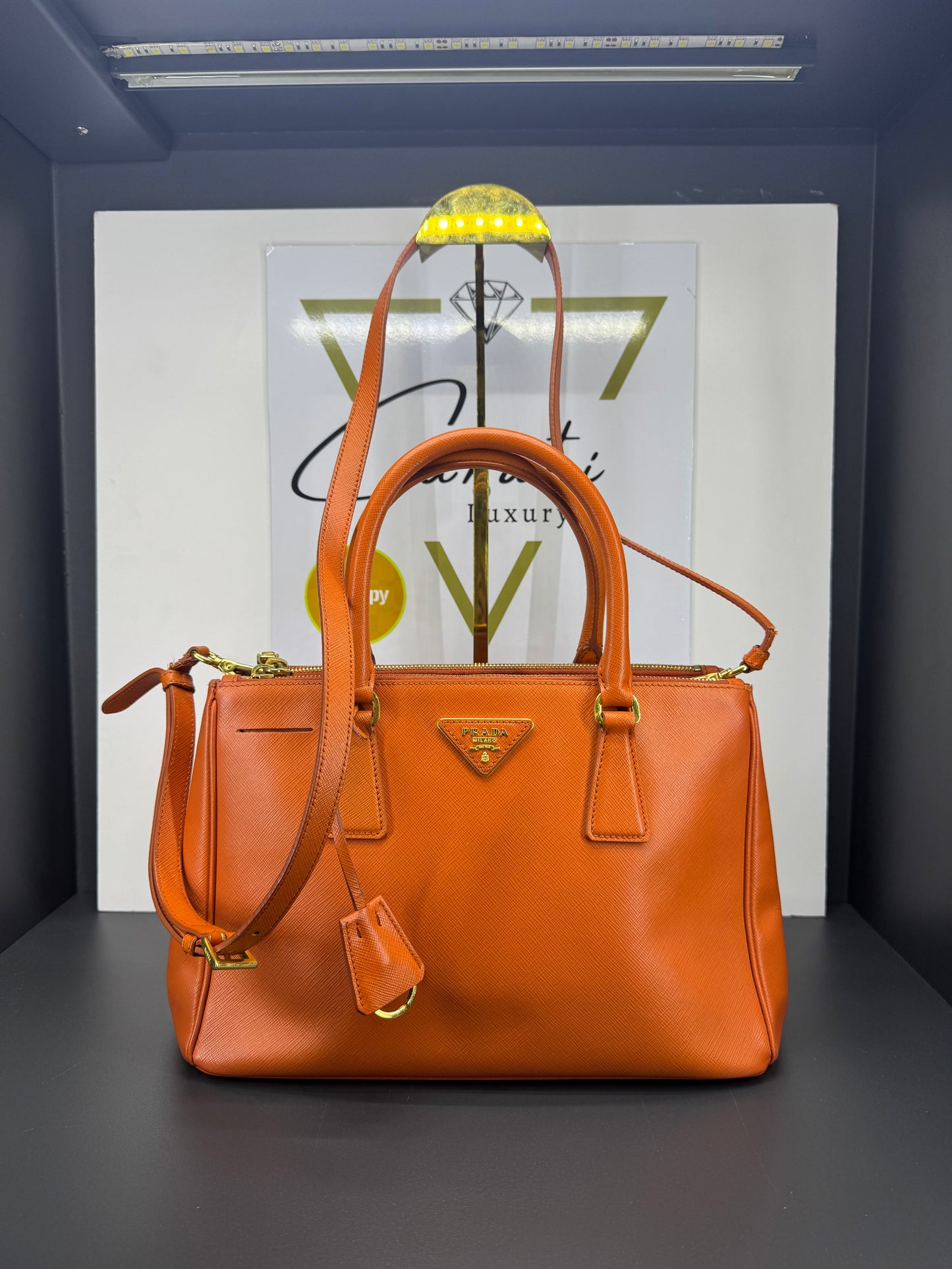 Prada galleria piccola in saffiano arancione