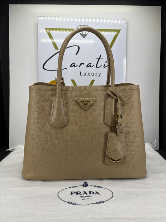 Prada Double a mano