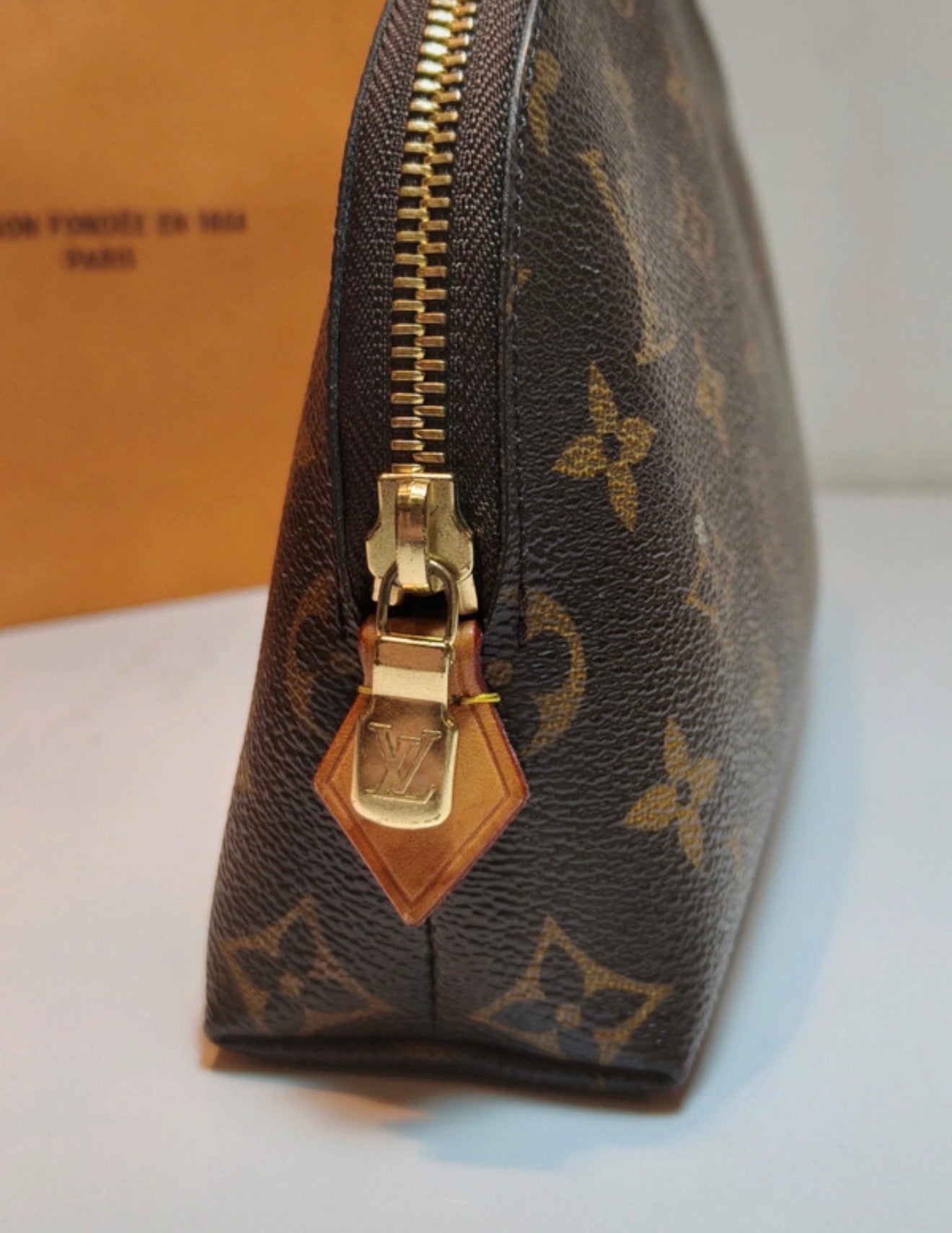 Louis Vuitton Pochette Cosmétique MM