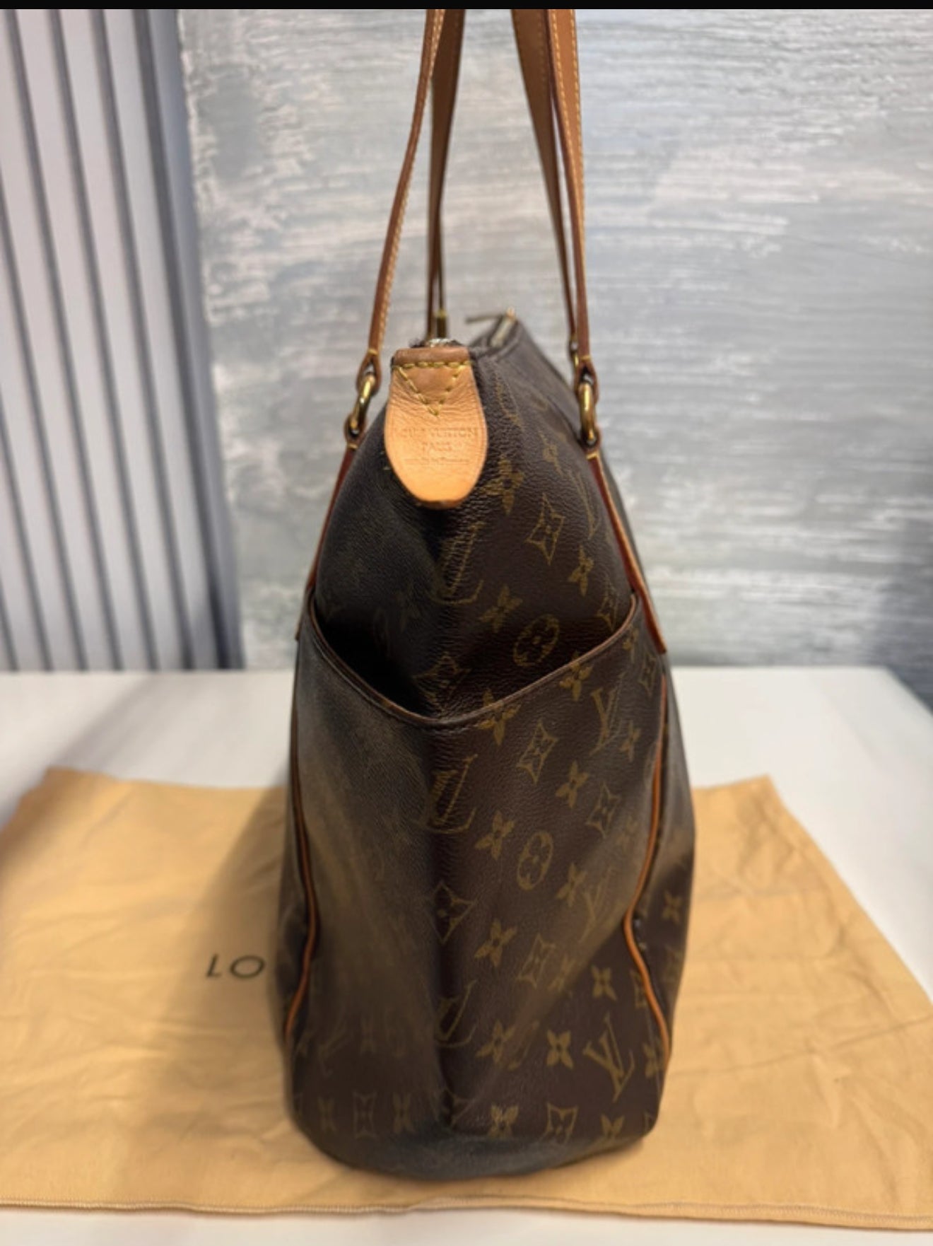 Louis Vuitton totally PM