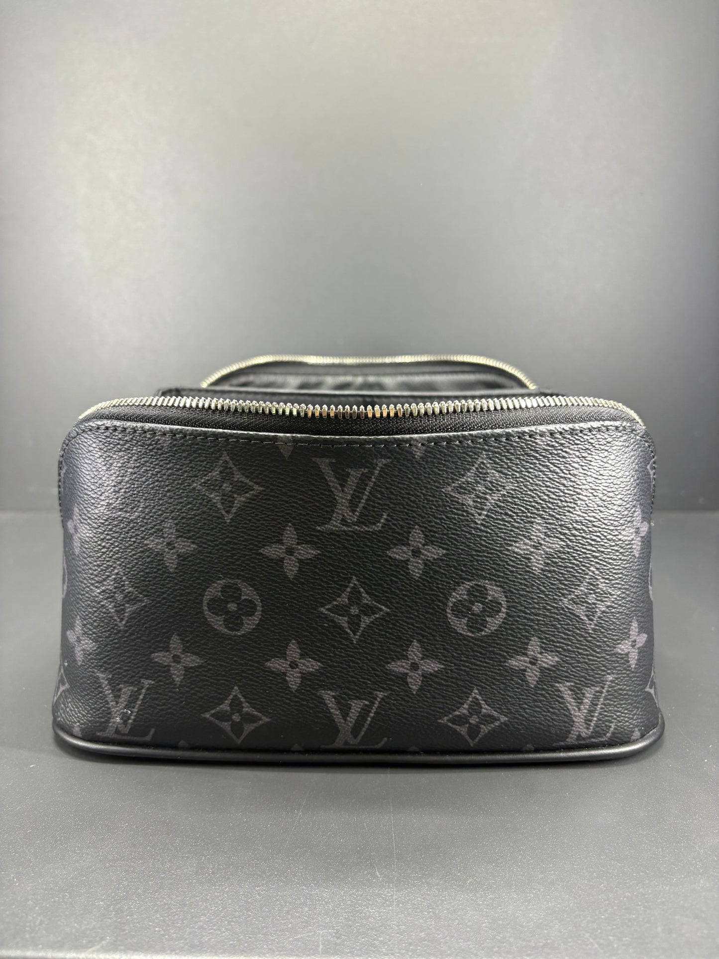 Louis Vuitton Pochette Toiletry
