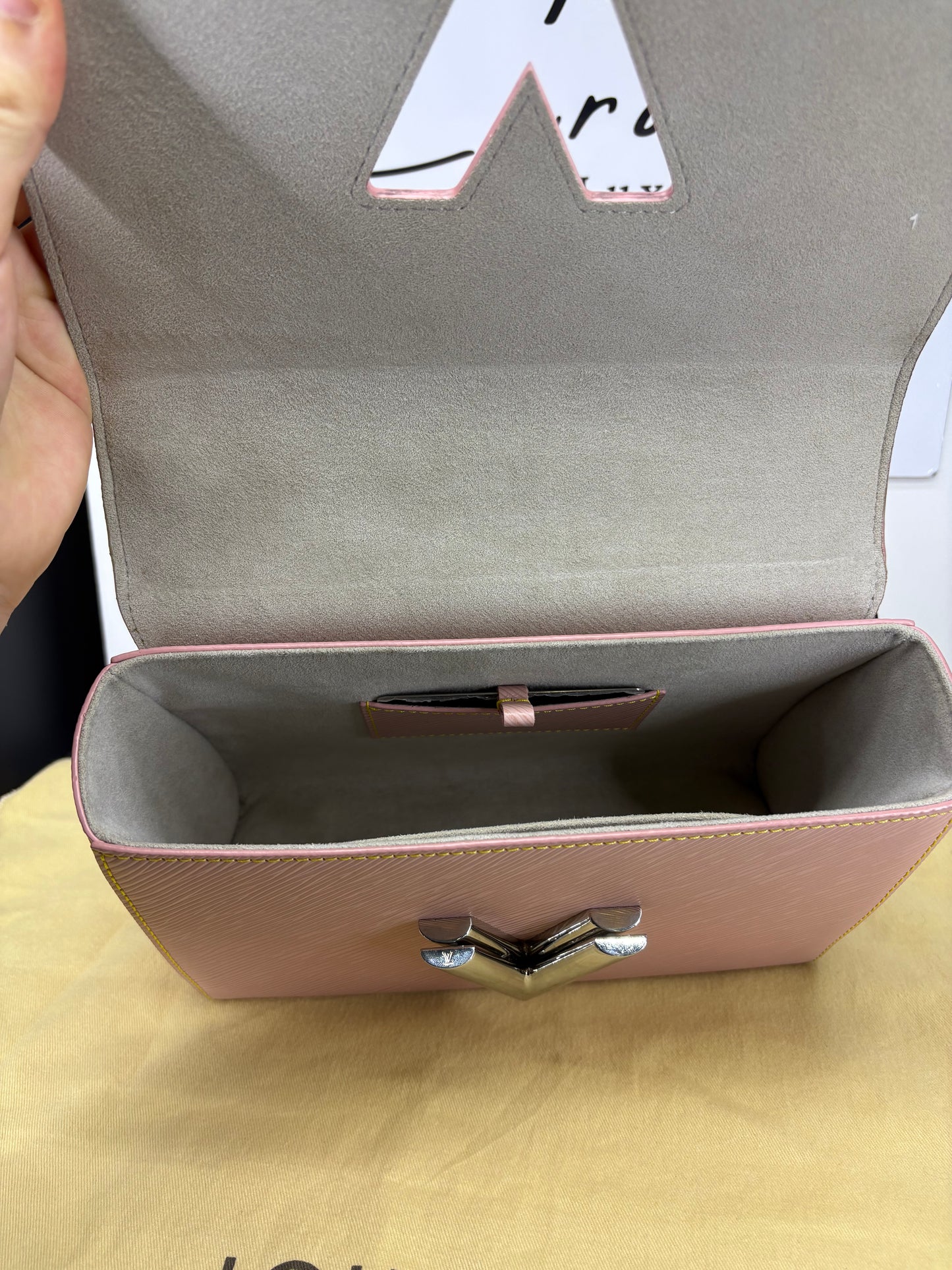 Louis Vuitton Twist MM