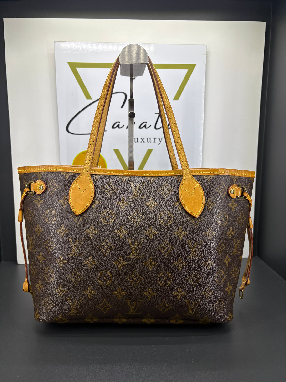 Louis Vuitton Neverfull PM