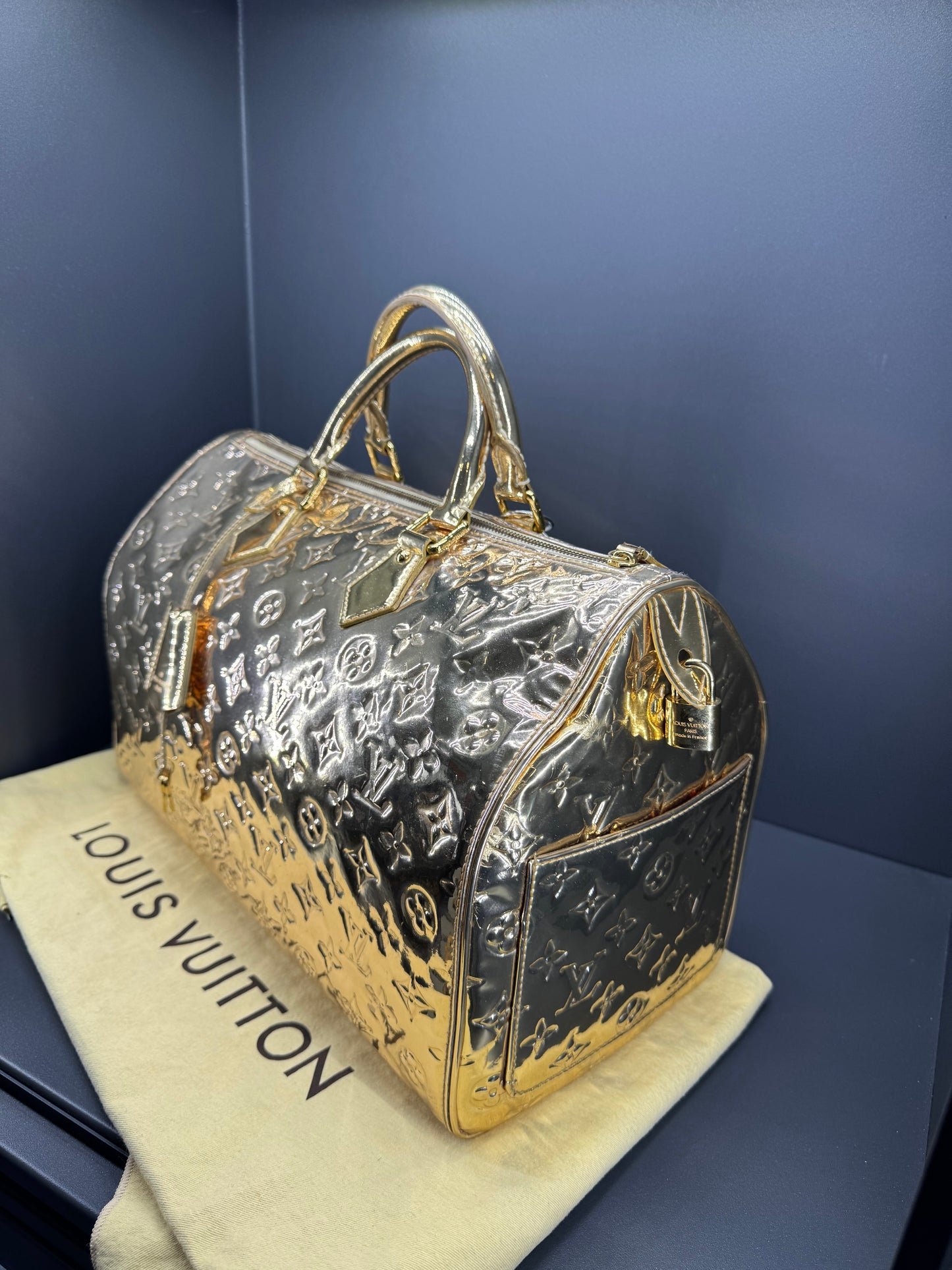 Louis Vuitton speedy 35 mirror gold