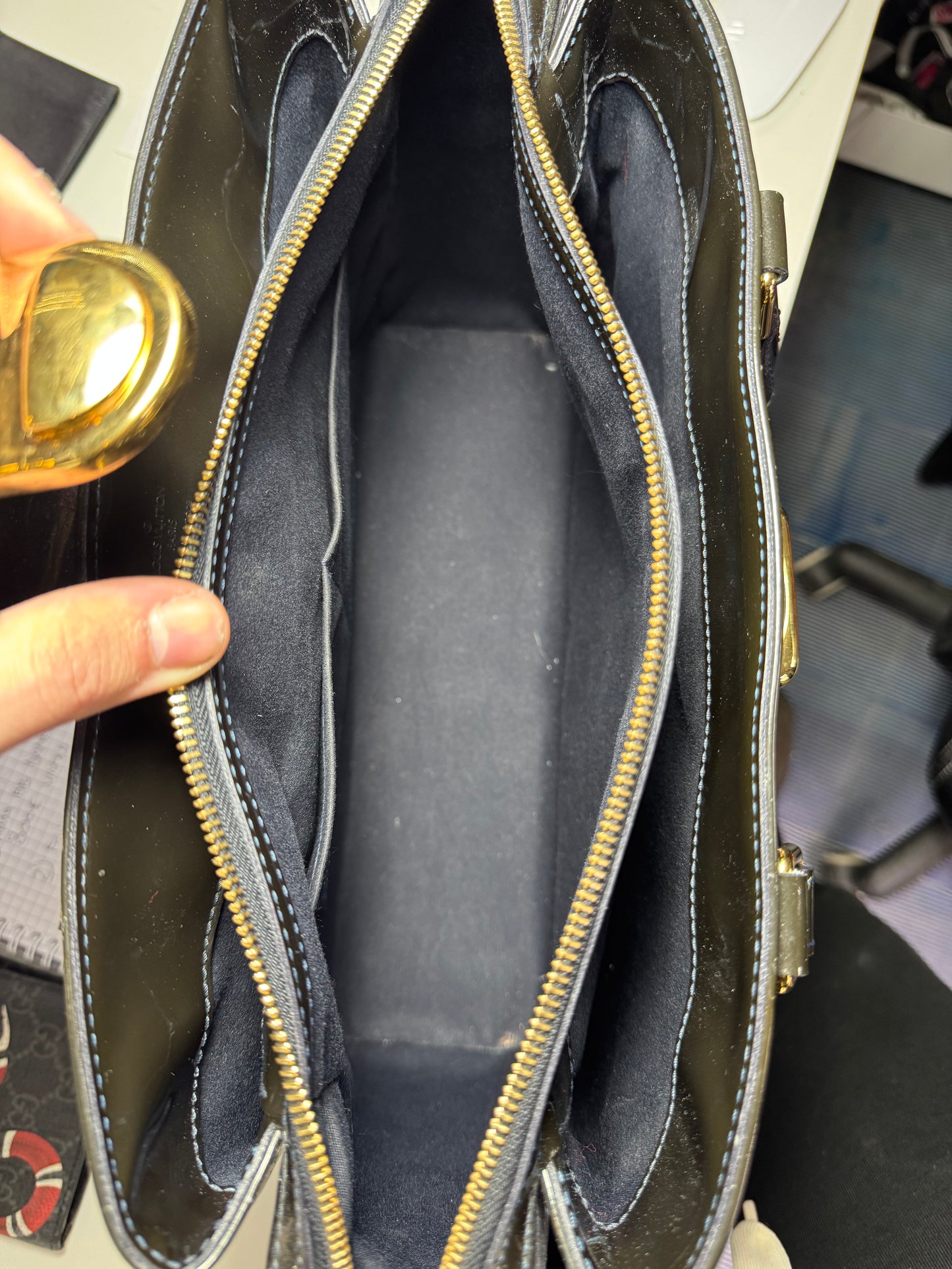 Borsa Louis Vuitton in pelle verniciata Monogram