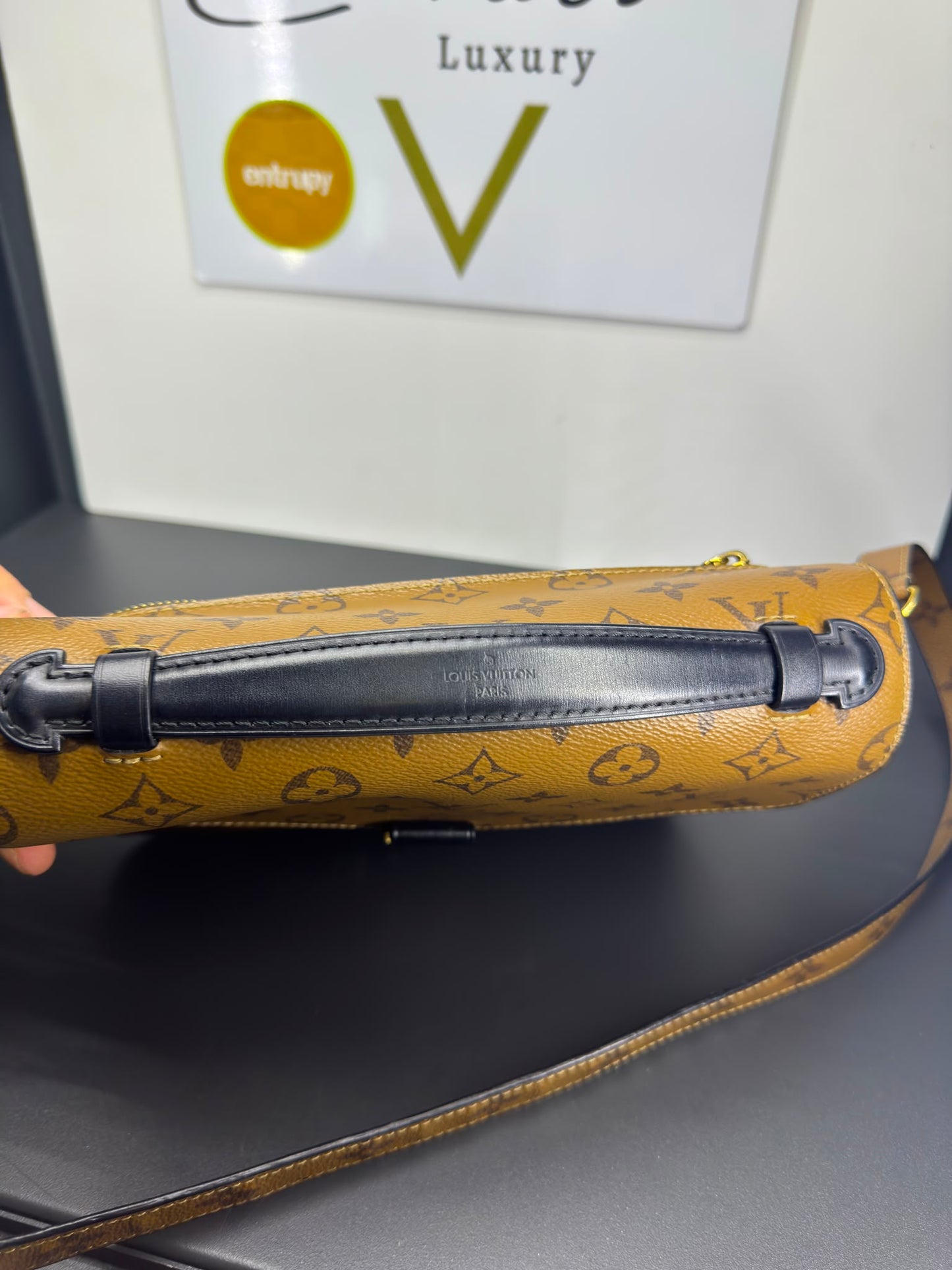 Louis Vuitton Metis Reverse