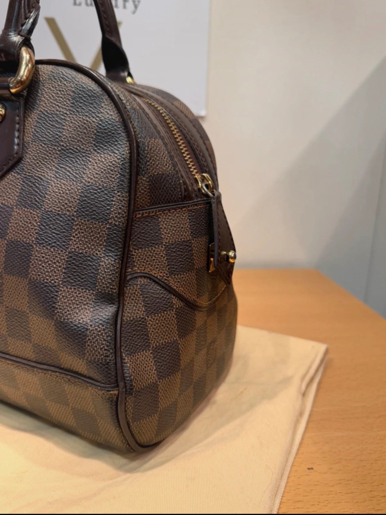 Louis Vuitton Duomo Damier
Ebene