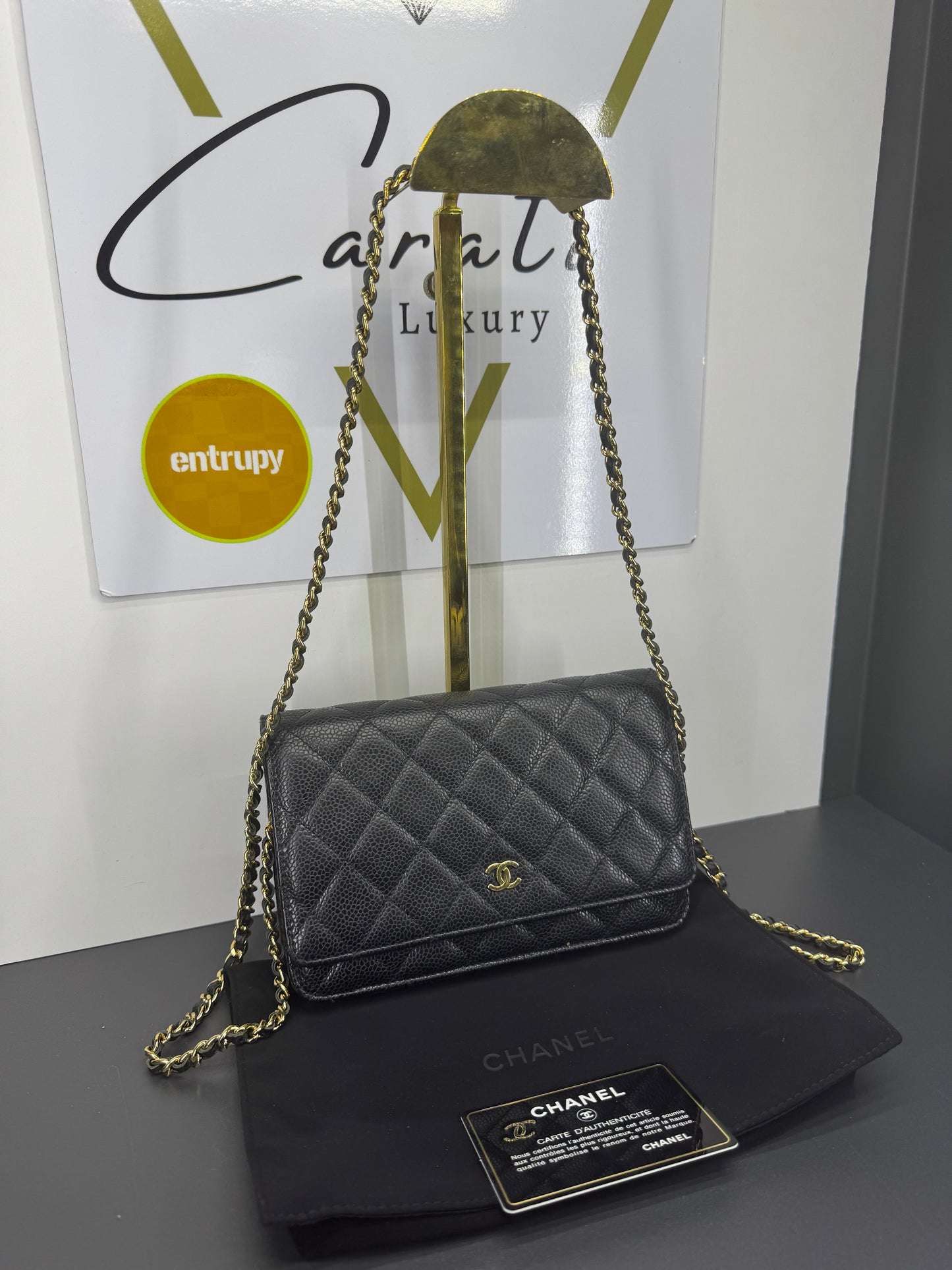 Chanel WOC in pelle caviar hardware oro
