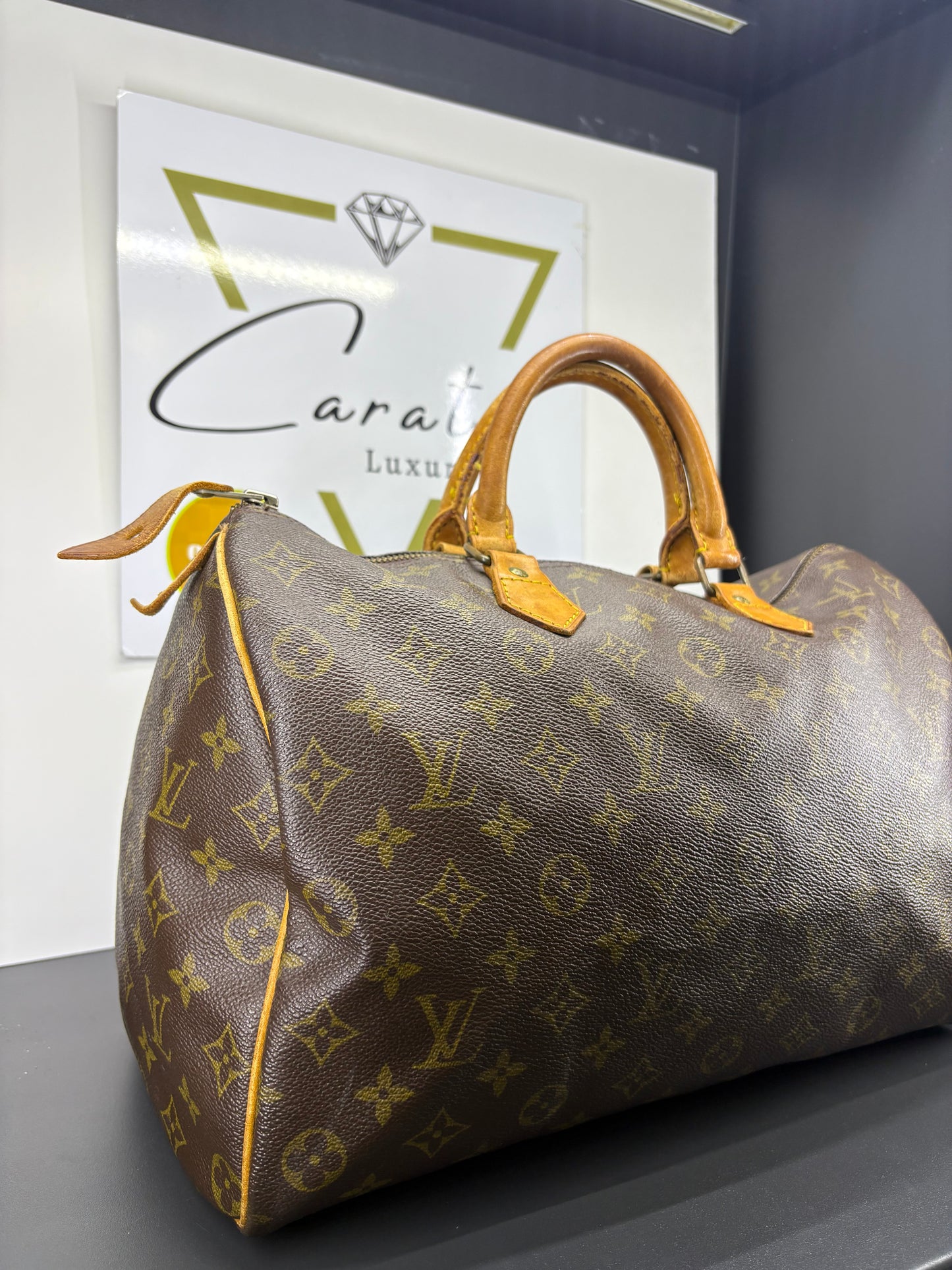 Louis Vuitton Speedy