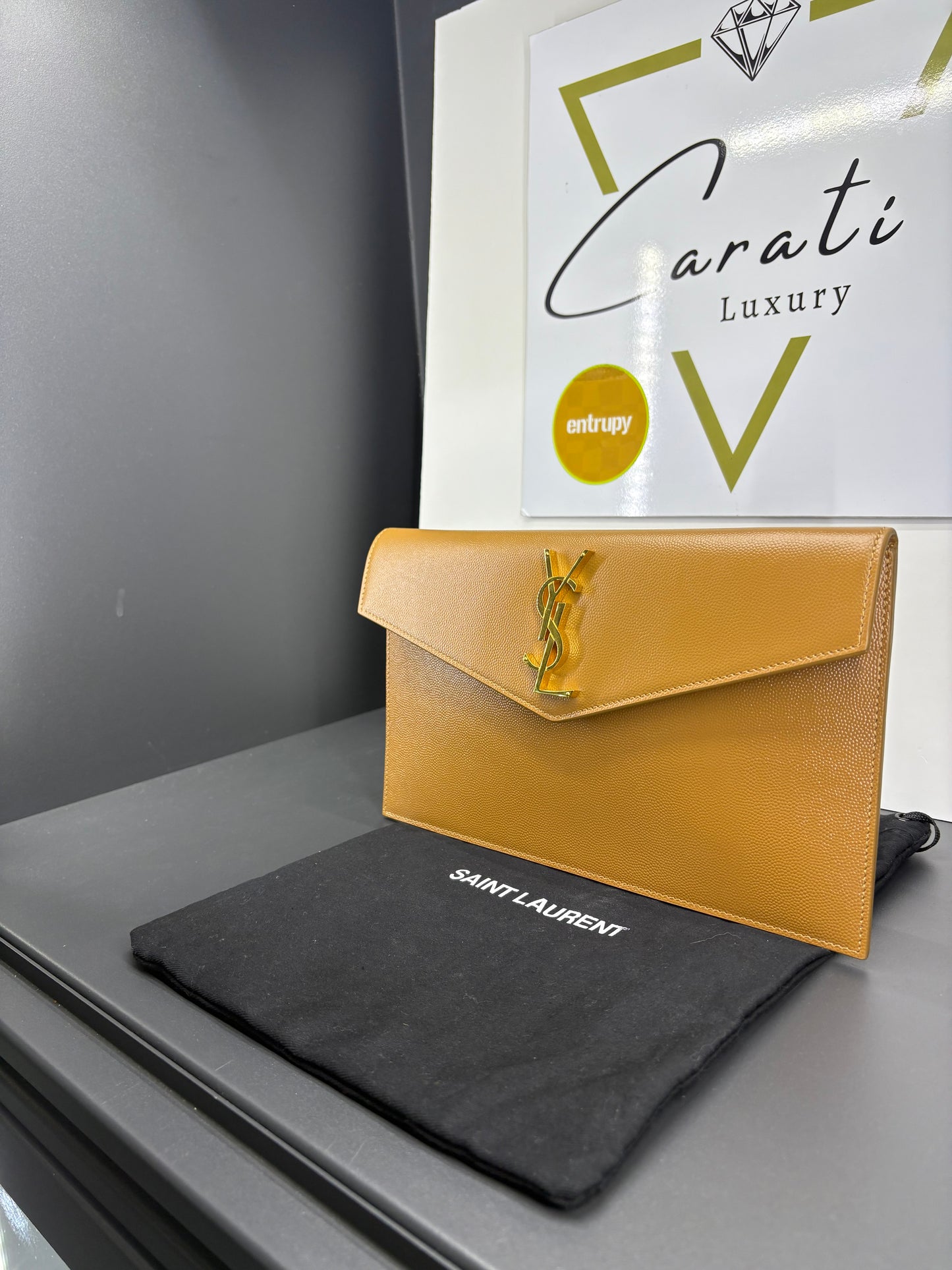 Pochette Uptown di Saint Laurent