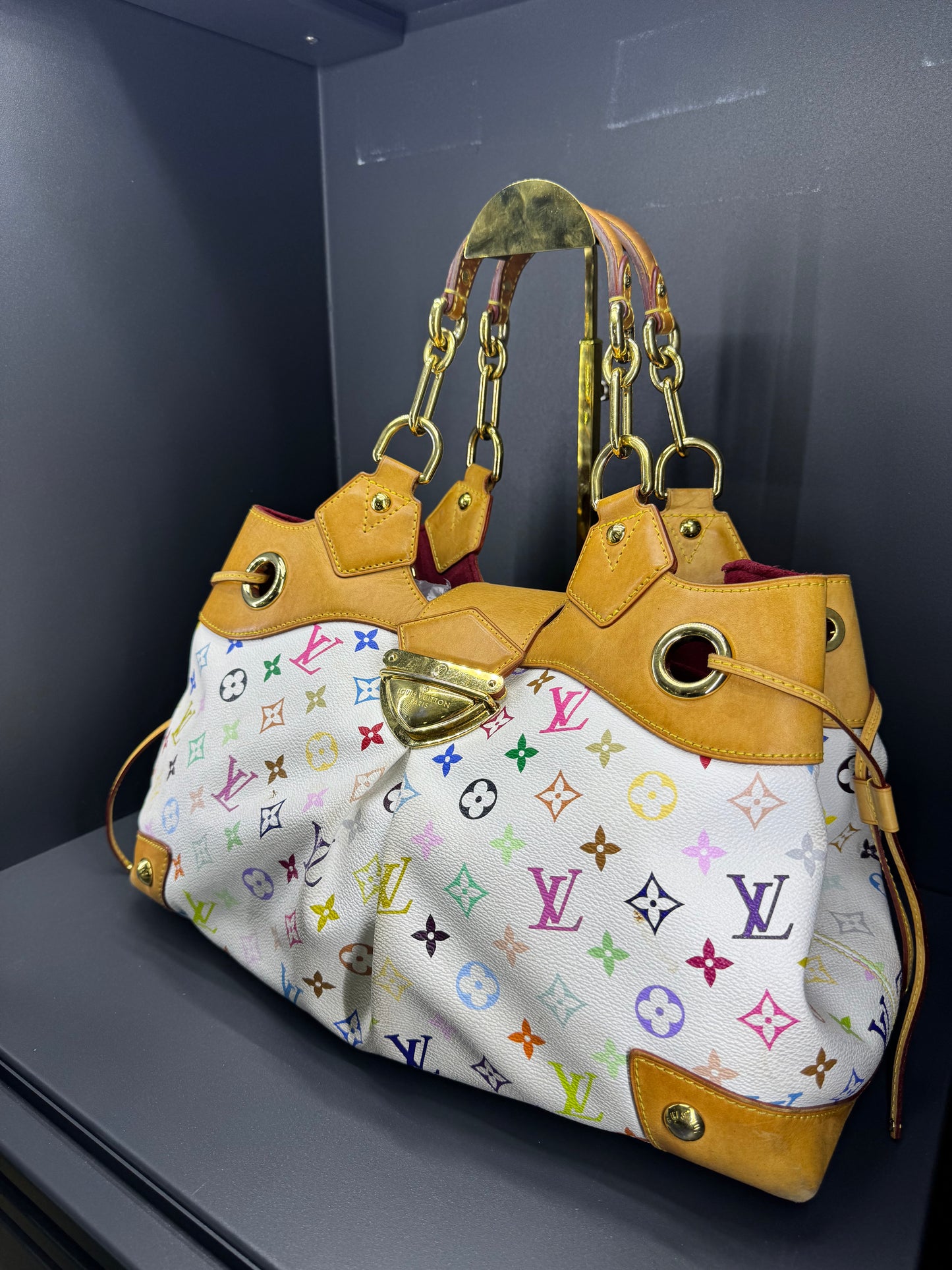 Louis Vuitton urusula Takashi Murakami white