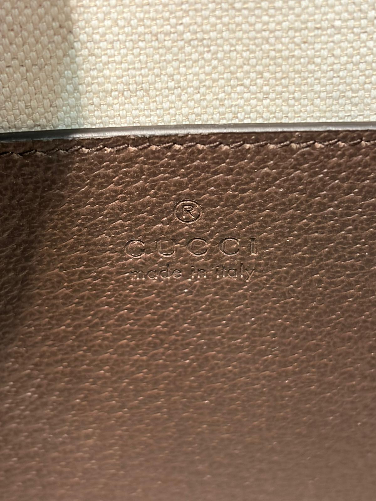 Gucci Pochette Jumbo GG