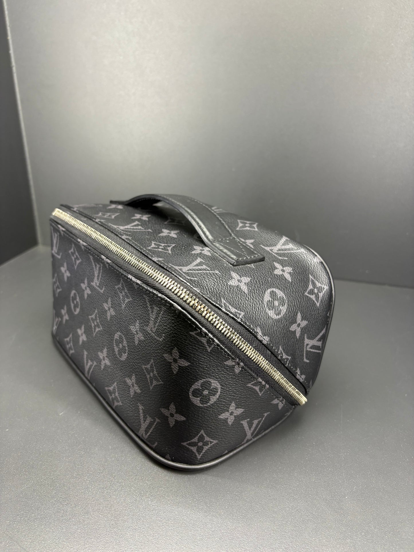 Louis Vuitton Pochette Toiletry