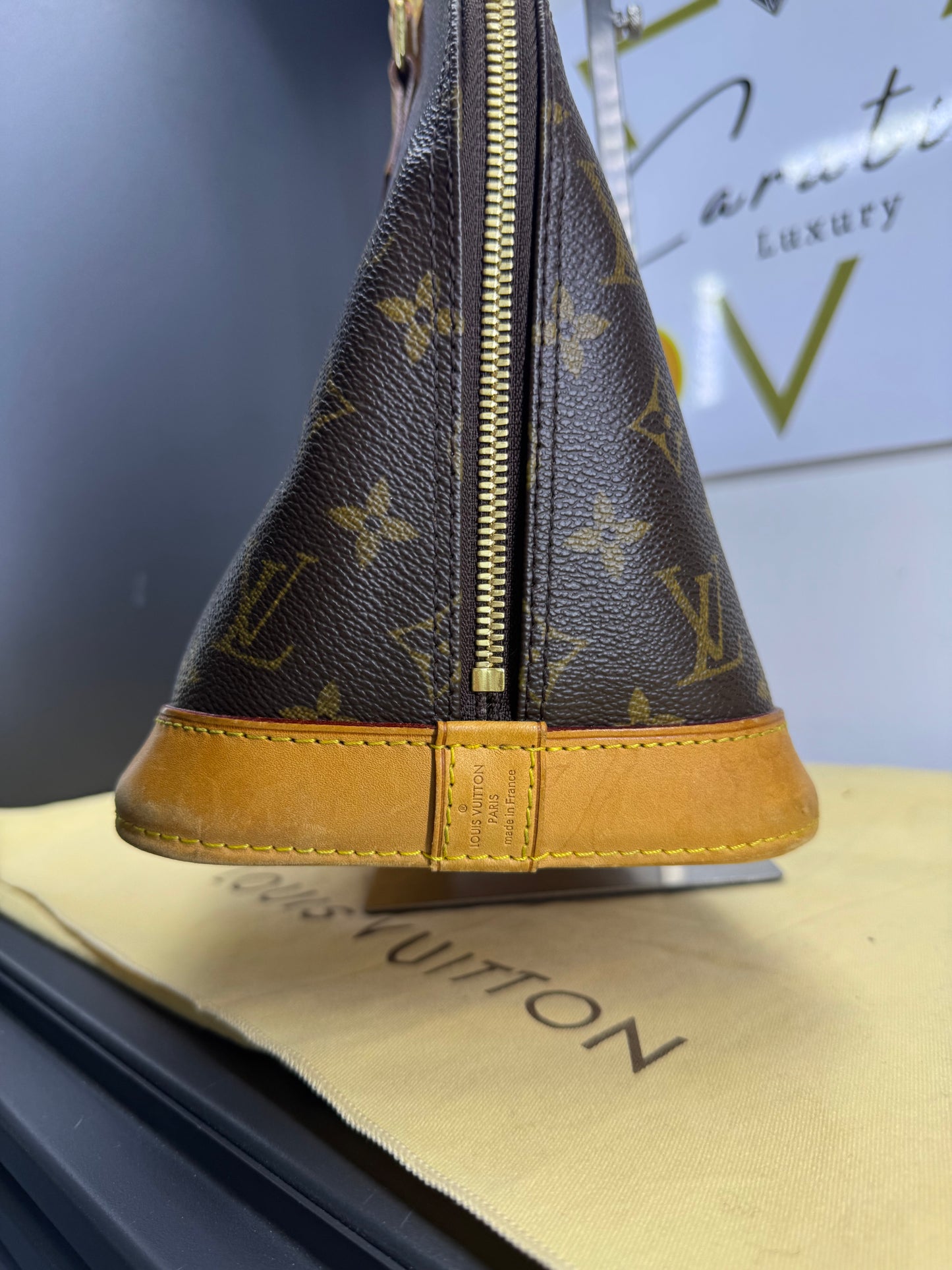 Louis Vuitton alma pm Monogram