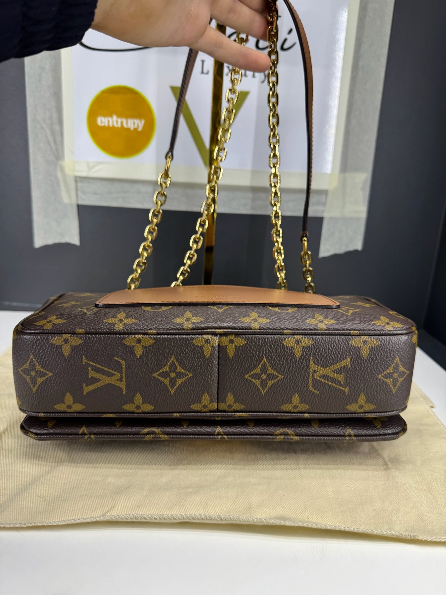 Louis Vuitton Marceau