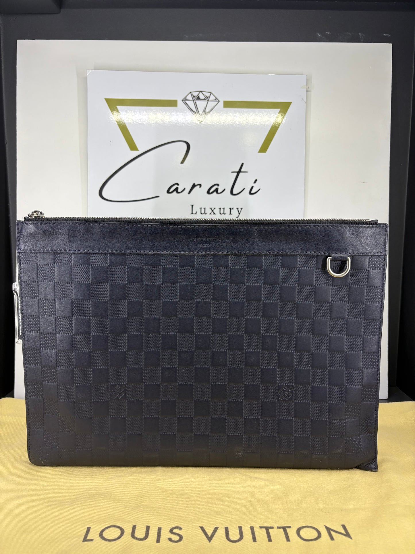 Louis Vuitton Discovery Pochette GM