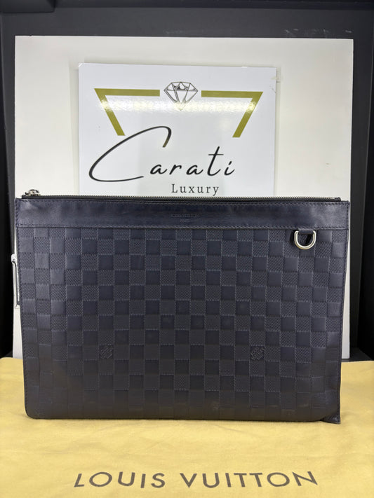 Louis Vuitton Discovery Pochette GM