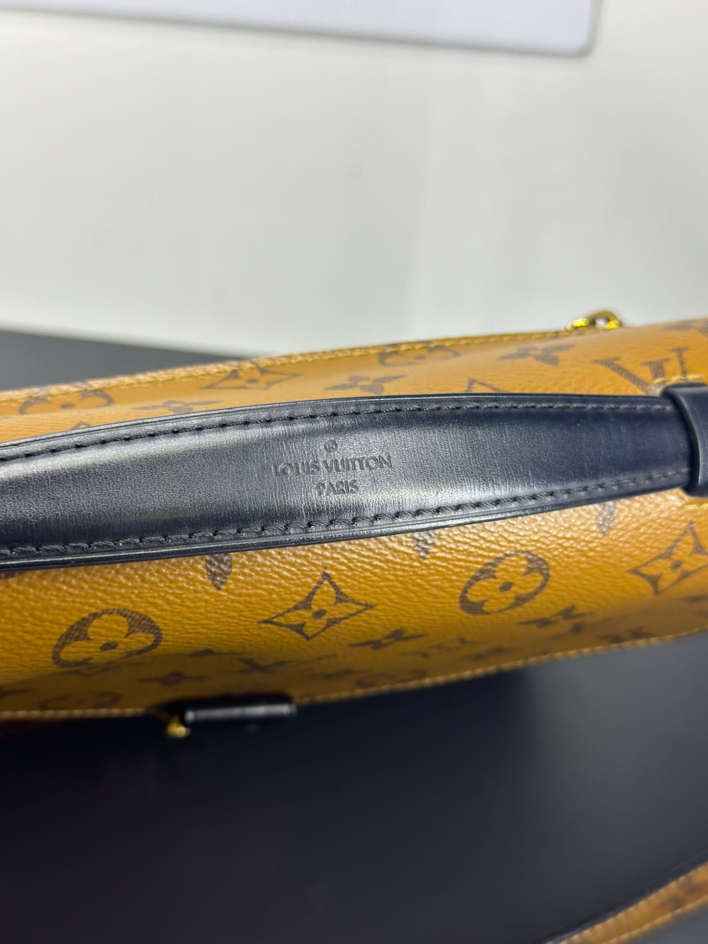 Louis Vuitton Metis Reverse