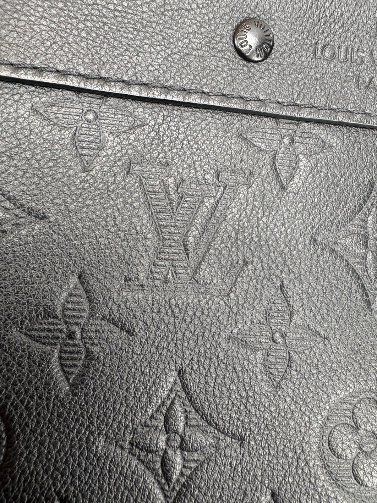 Louis vuitton  Pochette To-Go Monogram Shadow