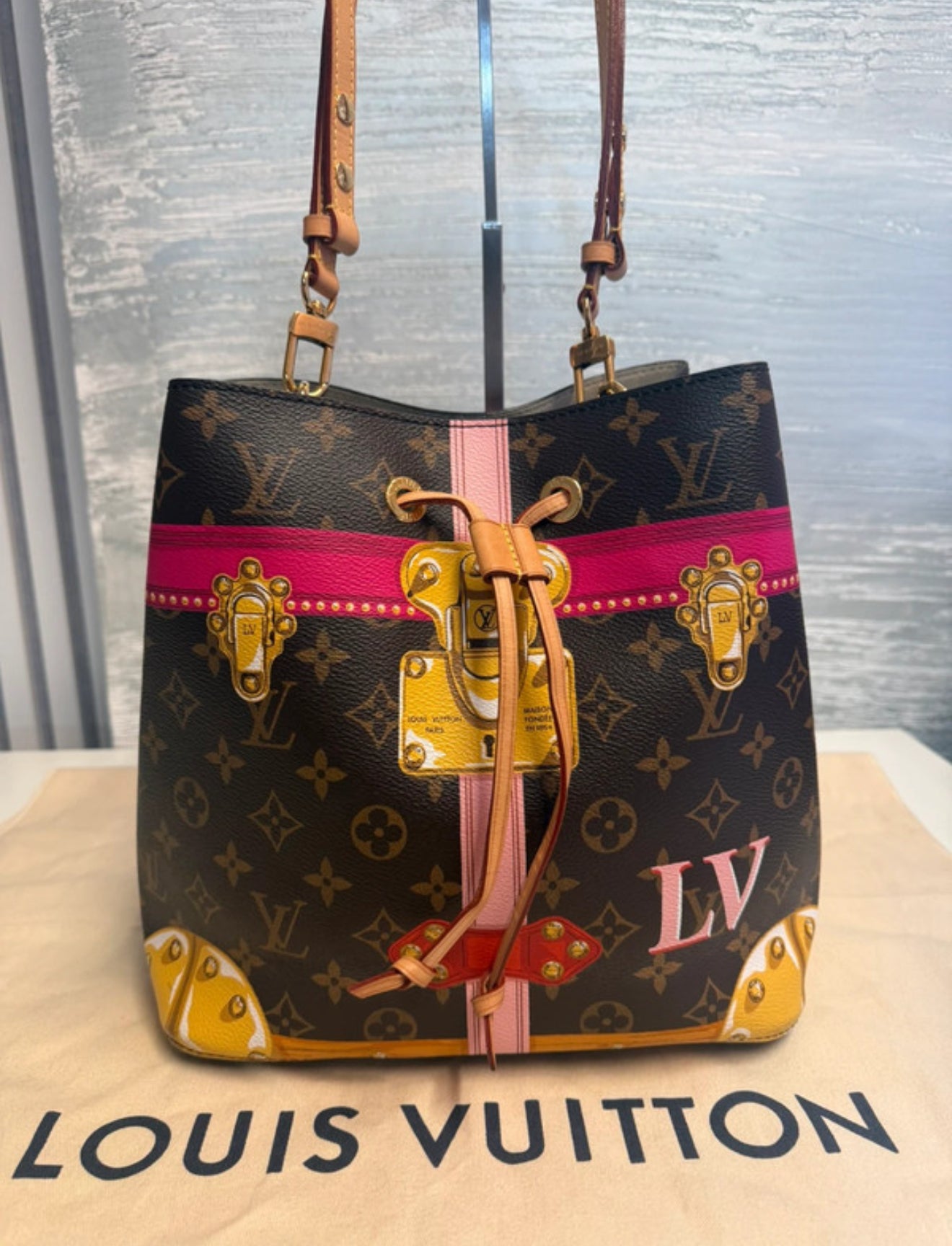Louis Vuitton Borsa a secchiello Summer Trunks
Neonoe con monogramma 2018