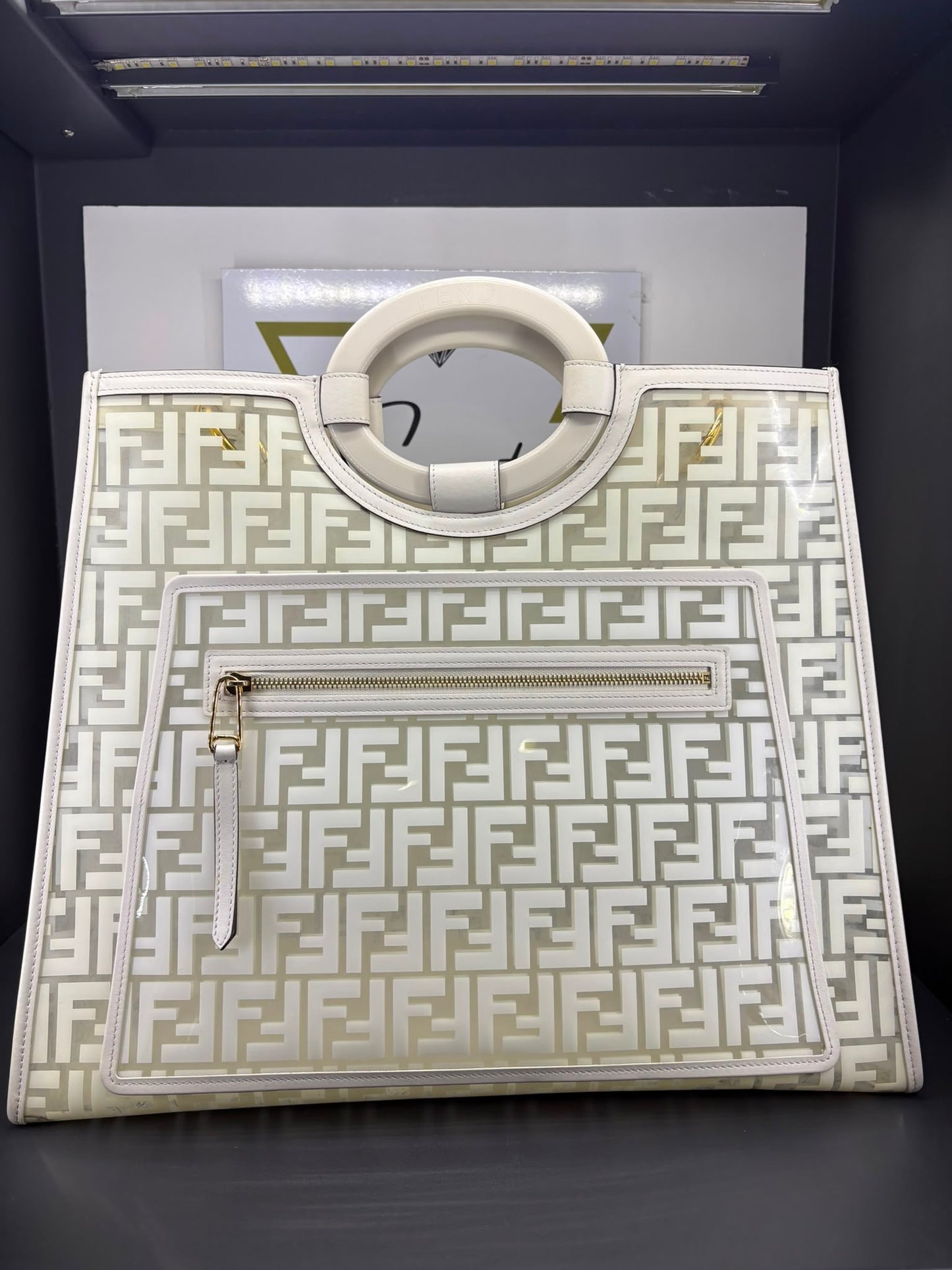 Fendi shopping