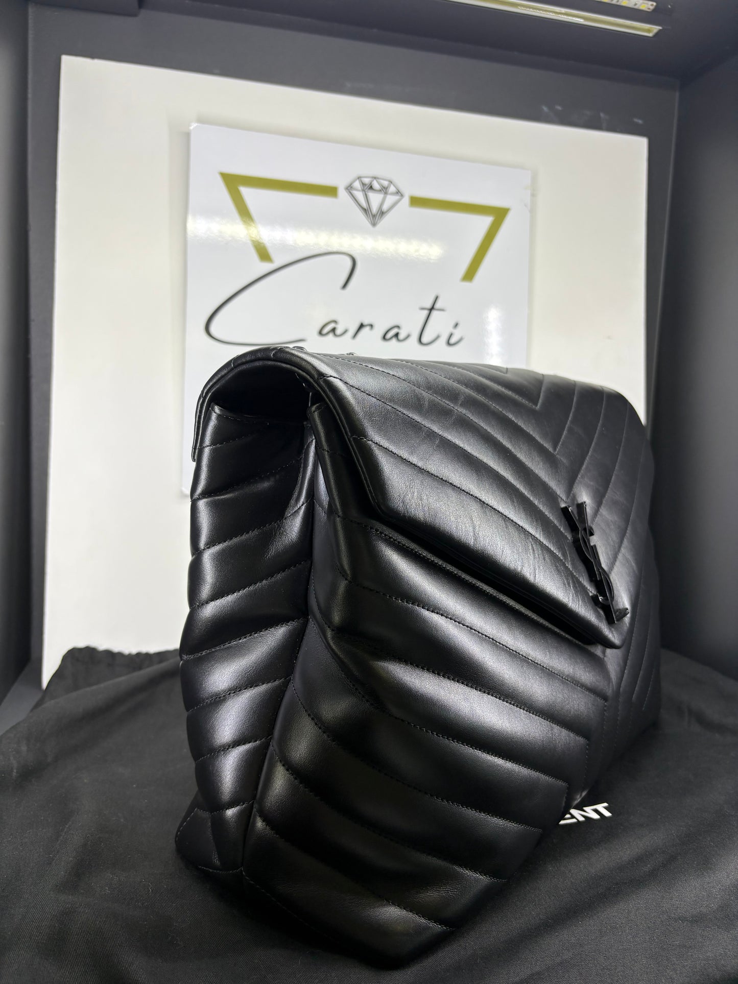 Borsa Loulou di Saint Laurent