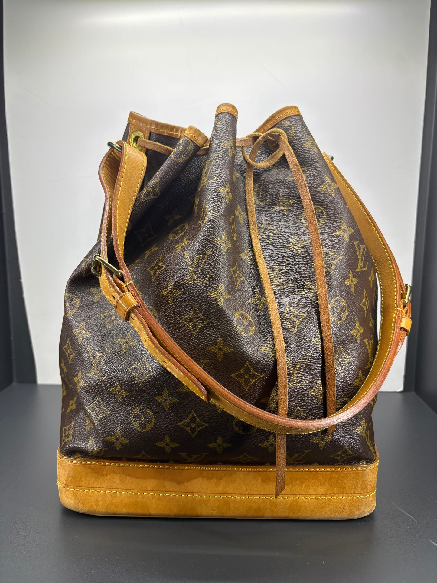 Louis Vuitton Noé media