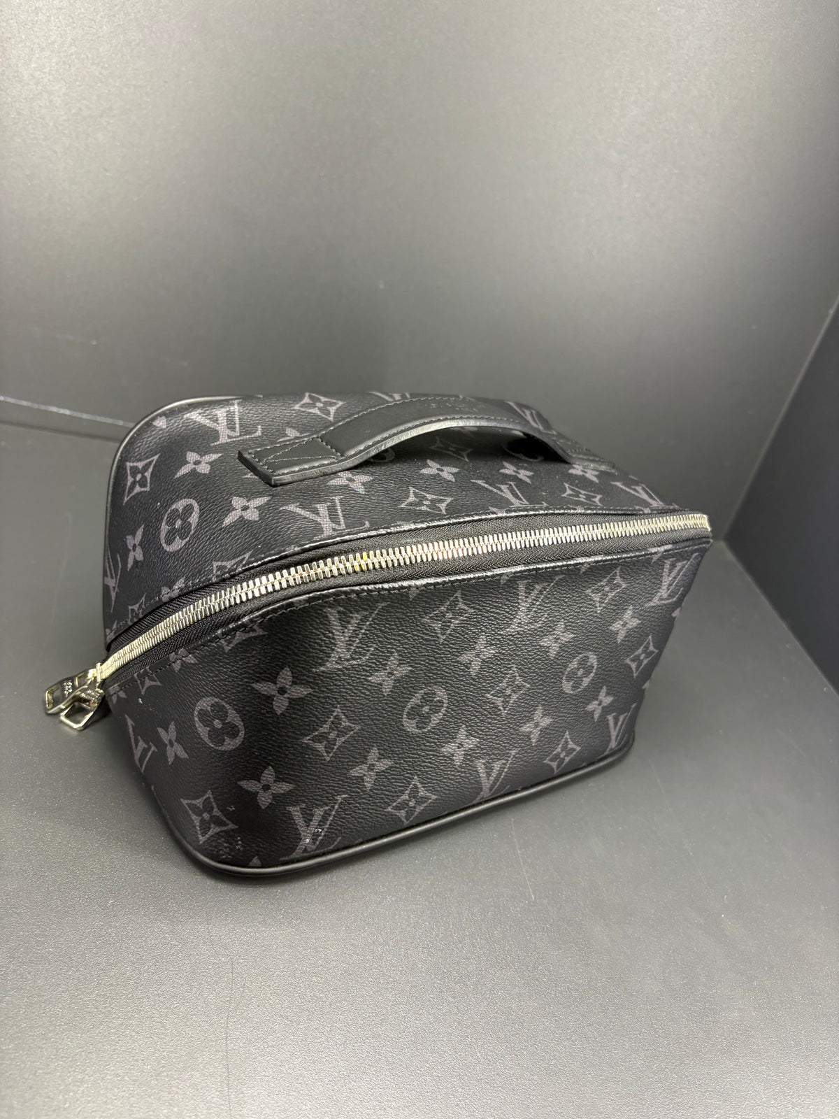 Louis Vuitton Pochette Toiletry