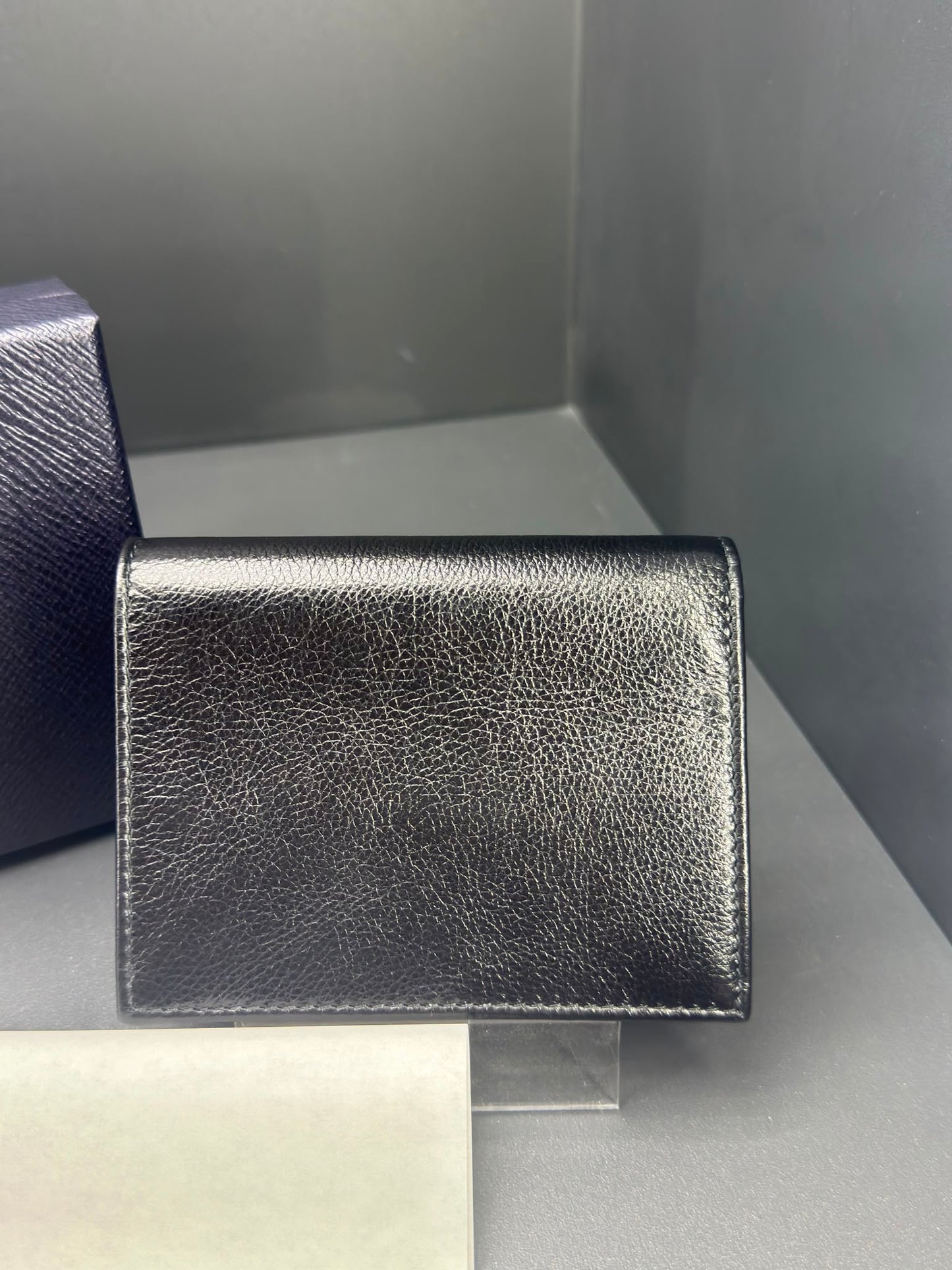 Prada portafoglio logo oro